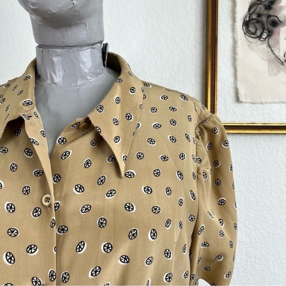 Prada Prada Silk Circular Pattern Button Down Tan Short Sleeve Blo Size L / US 10 / IT 46 - 2 Thumbnail
