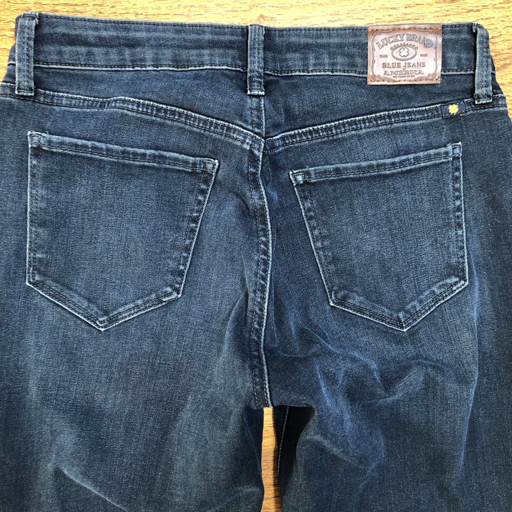 Lucky Brand Lucky Brand Jeans Women's Slim Super Skinny Stretch Denim 28 Inseam 8 Regular Blue 5-Pocket Zipper Closure N/A 90s Preppy USA Womens Size 30" / US 8 / IT 44 - 3 Thumbnail