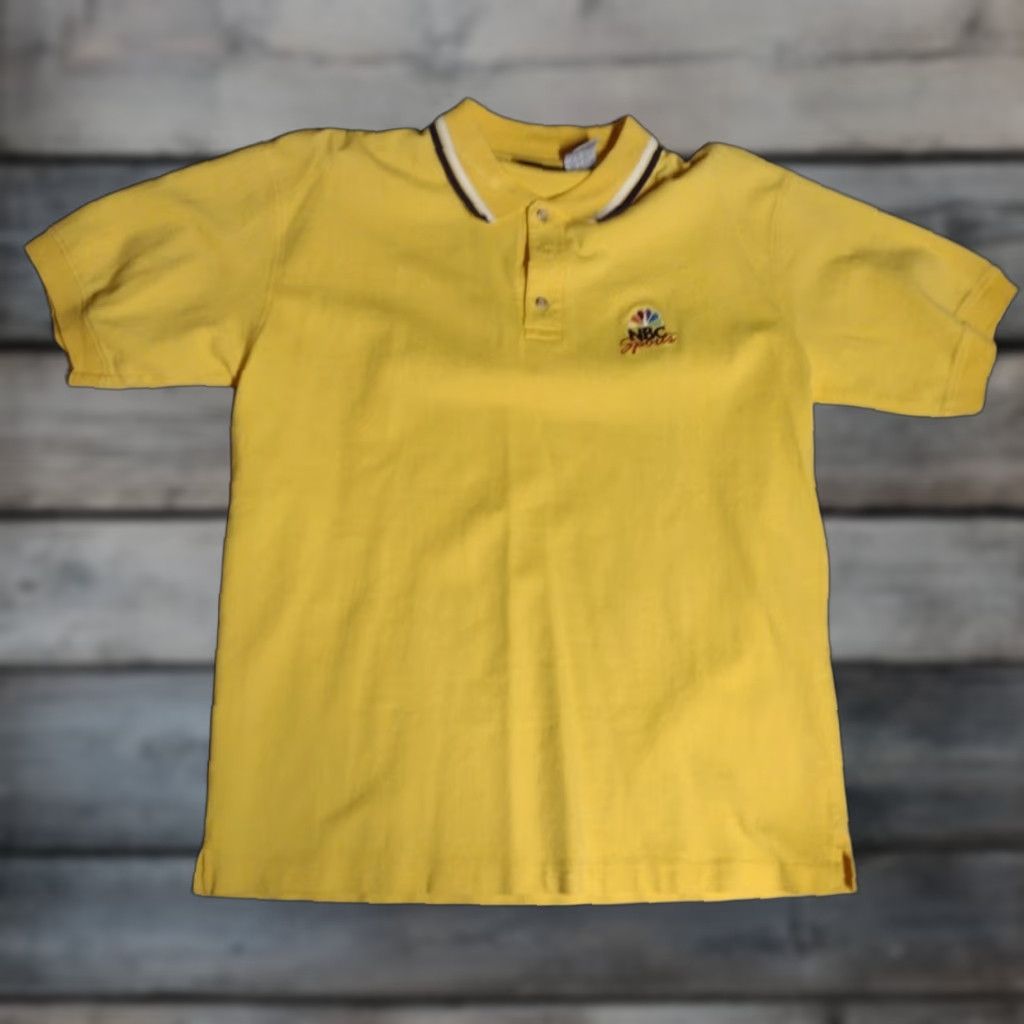 Vintage VINTAGE NBC Experience Polo Shirt NBC Sports Men Large Yellow Short Sleeve / Golf Polo / 100% Cotton / Embroidered Logo / Light Wash / Regular Fit Size US L / EU 52-54 / 3 - 1 Thumbnail