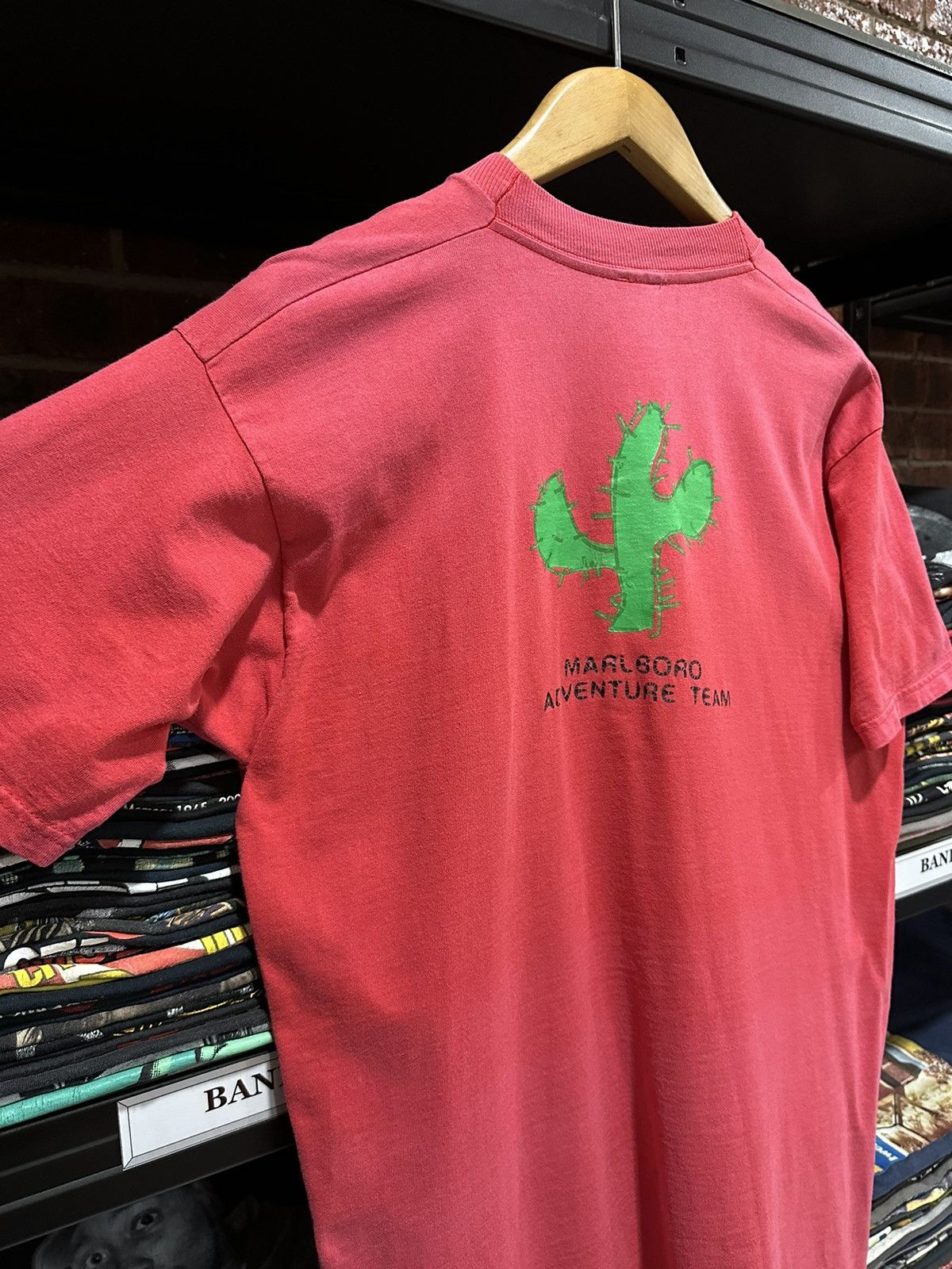 Marlboro × Marlboro Adventure Team × Vintage Vintage 90s Marlboro Adventure Team Captus Sun Faded Tee Size US L / EU 52-54 / 3 - 11 Thumbnail