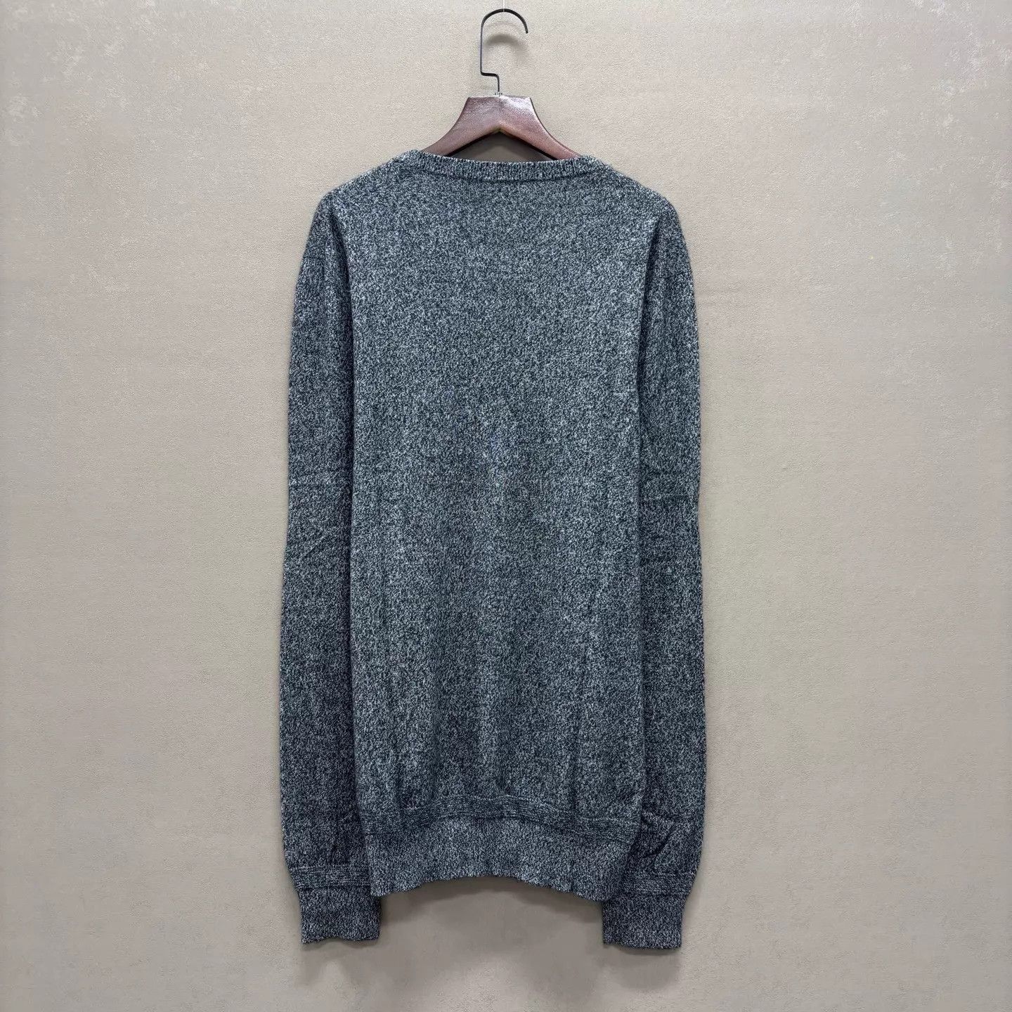 Louis Vuitton Louis Vuitton 99 New Logo Hem Sweater M Size US M / EU 48-50 / 2 - 2 Thumbnail