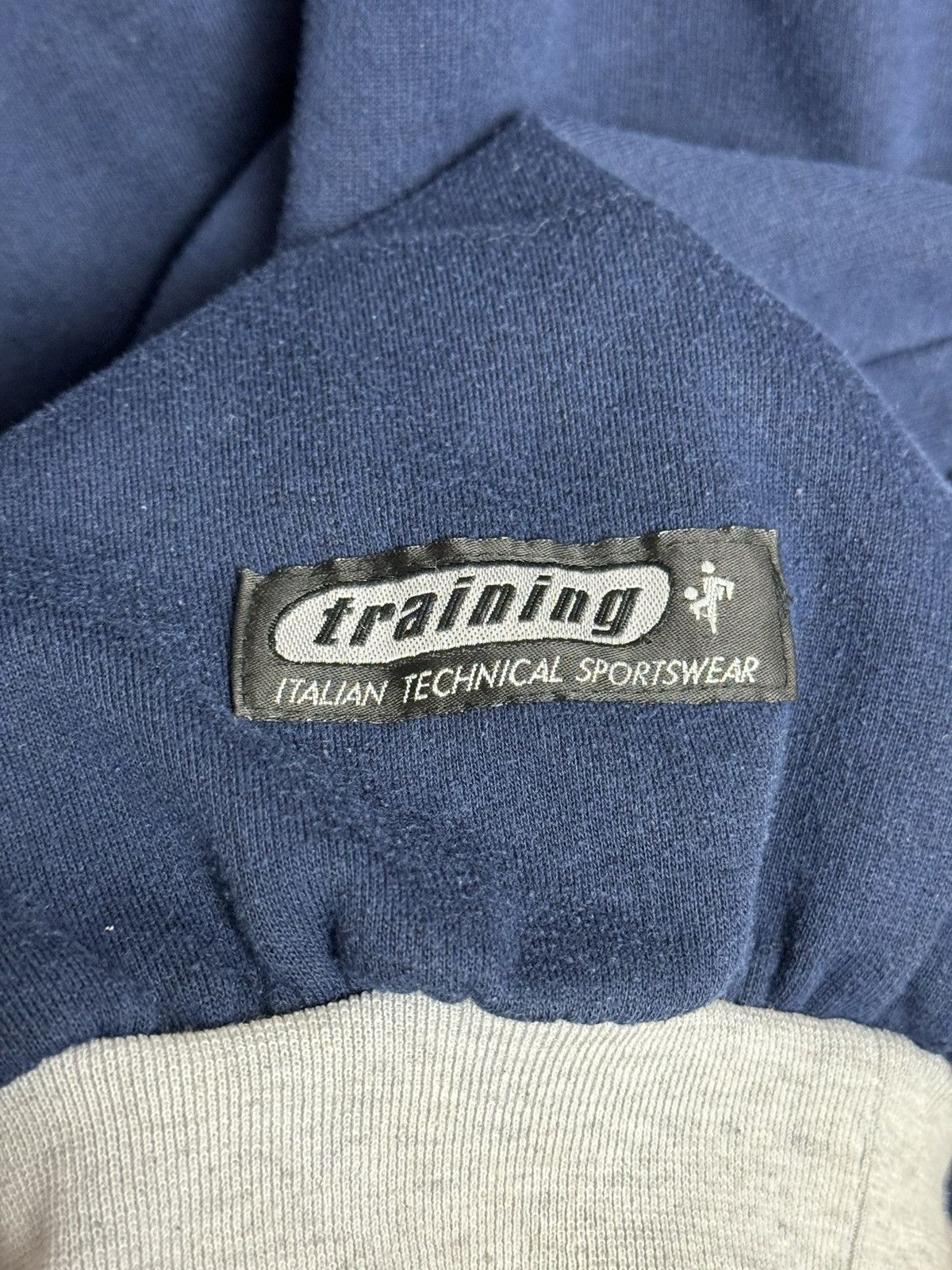 Errea Vintage Middlesbrough Training Football Sweatshirt Size US XL / EU 56 / 4 - 4 Thumbnail