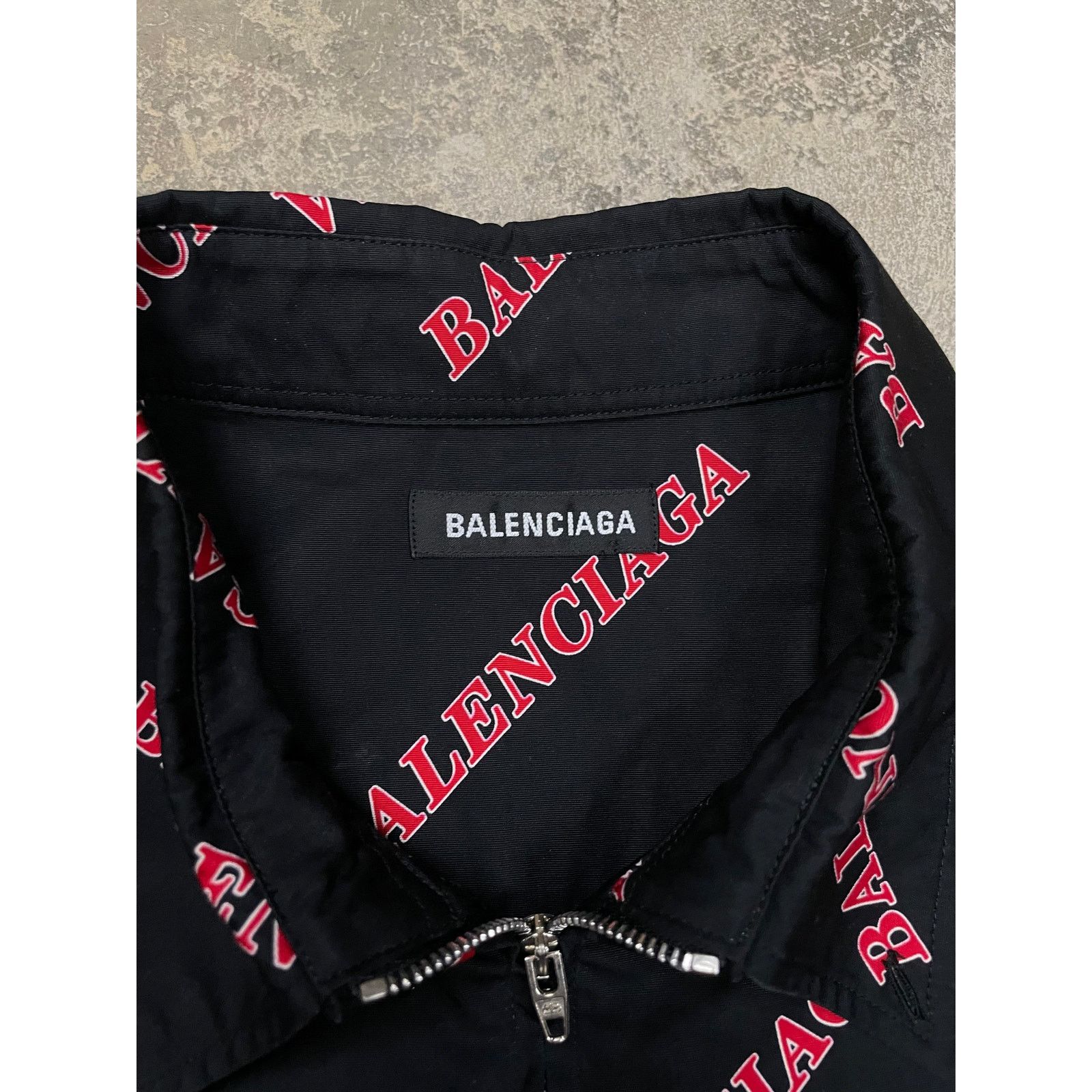 Balenciaga Baleneciaga All Over Zip Up Used 39 (XL) Size US XL / EU 56 / 4 - 2 Thumbnail