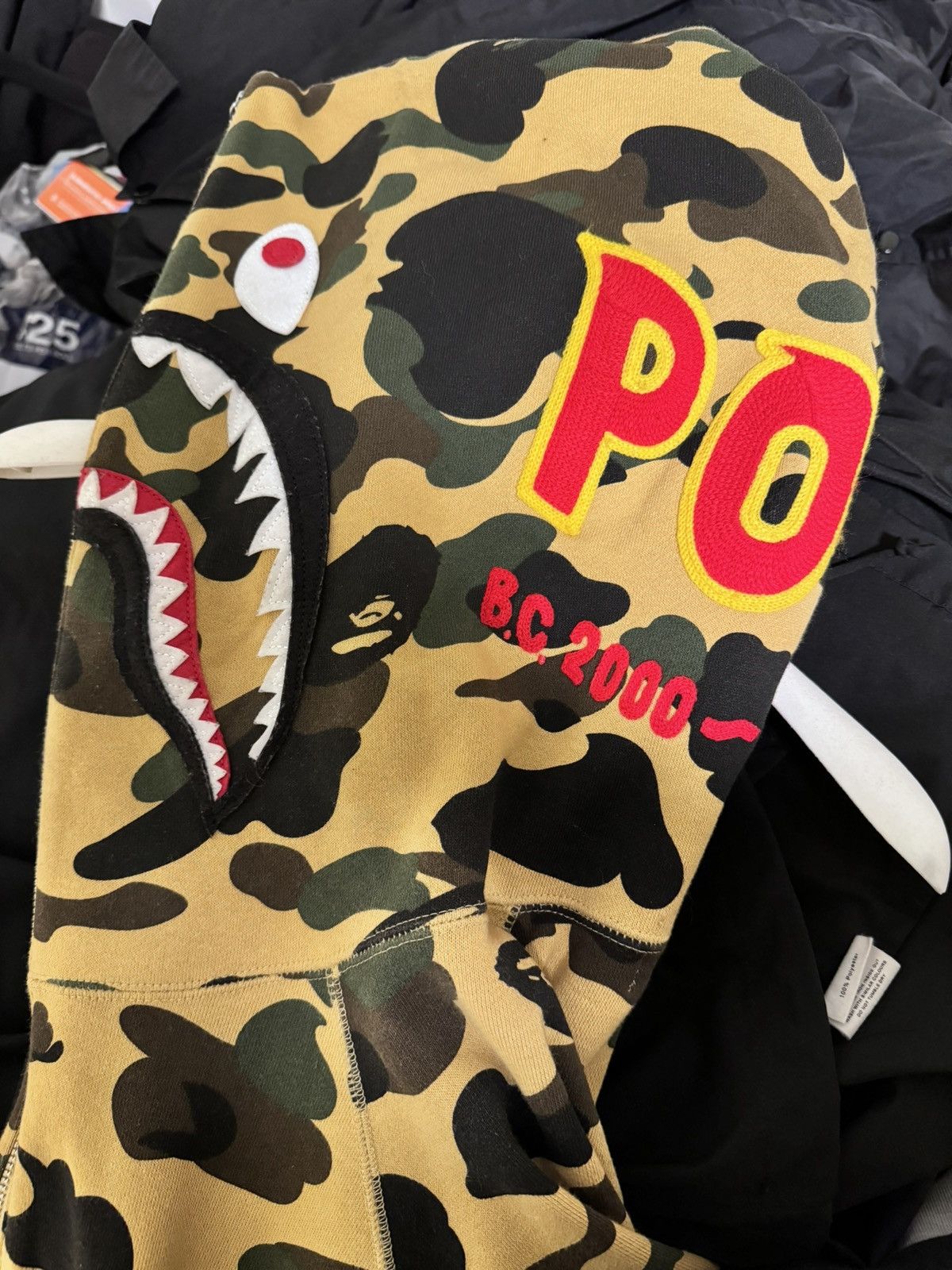 Bape A Bathing Ape Ultimate 1st Camo PONR Shark Half Zip Raglan Size US XL / EU 56 / 4 - 4 Thumbnail