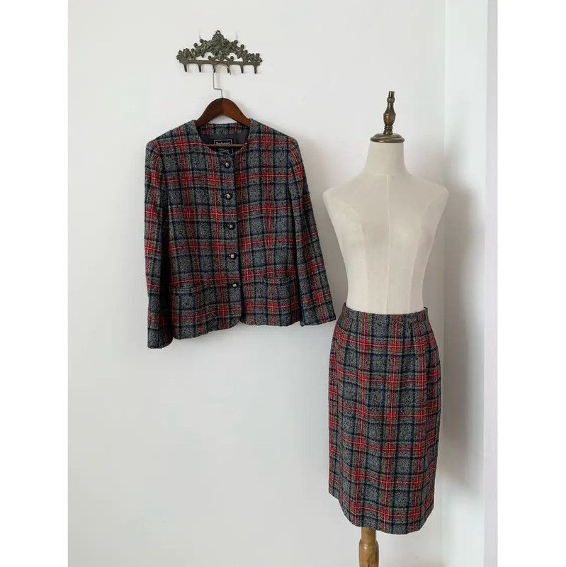 Burberry Burberry Gray Wool Women's Dress Size M Size M / US 6-8 / IT 42-44 - 1 Thumbnail