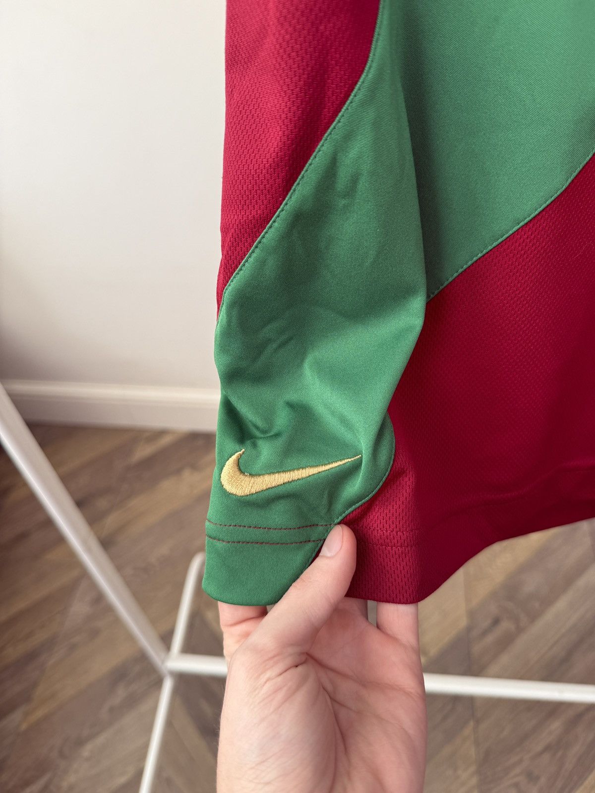 Nike Vintage Nike Portugal Cristiano Ronaldo Soccer Jersey Size US M / EU 48-50 / 2 - 5 Thumbnail