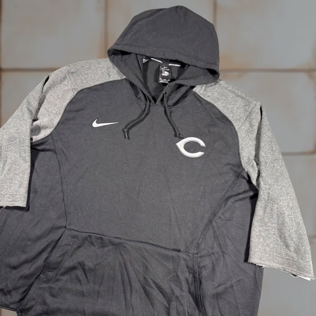 Nike Nike MLB Chicago Cubs Sleeveless Hoodie Mens 2XL Black Pockets Dri-FIT Athletic Logo Embroidered Kangaroo Pocket 3/4 Sleeve Varsity Style Size US XXL / EU 58 / 5 - 1 Thumbnail