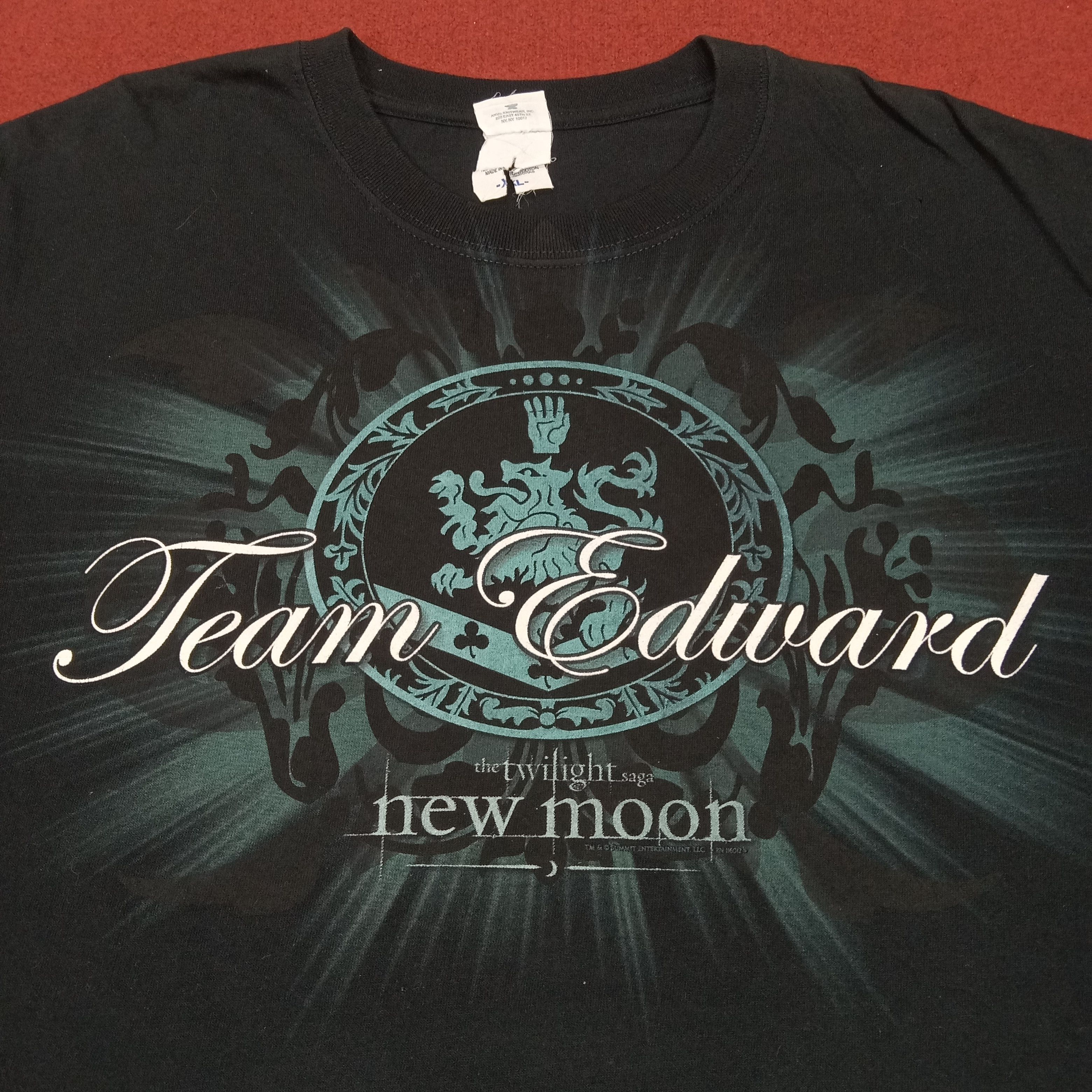 Vintage Twilight New Moon Movie Team Edward Anvil Tshirt Size US L / EU 52-54 / 3 - 2 Thumbnail
