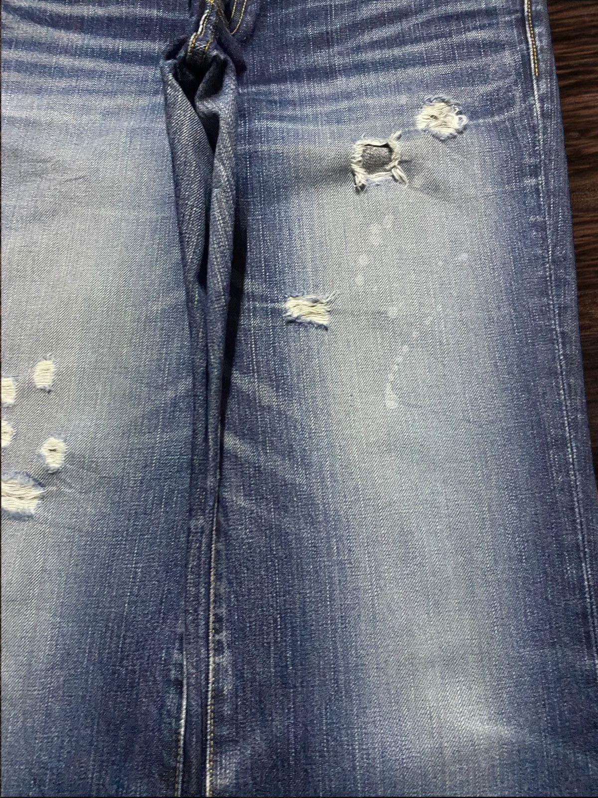Levi's Vintage Levis Faded Wash Distressed Staright Jeans Size US 31 - 8 Thumbnail