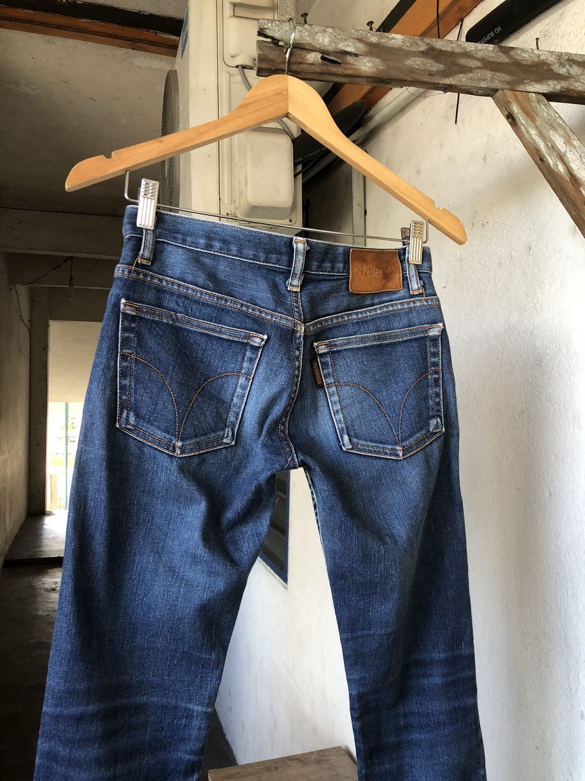 Hysteric Glamour Vintage Hysteric Glamour Faded Straight Cut Jeans Size 26" / US 2 / IT 38 - 3 Thumbnail
