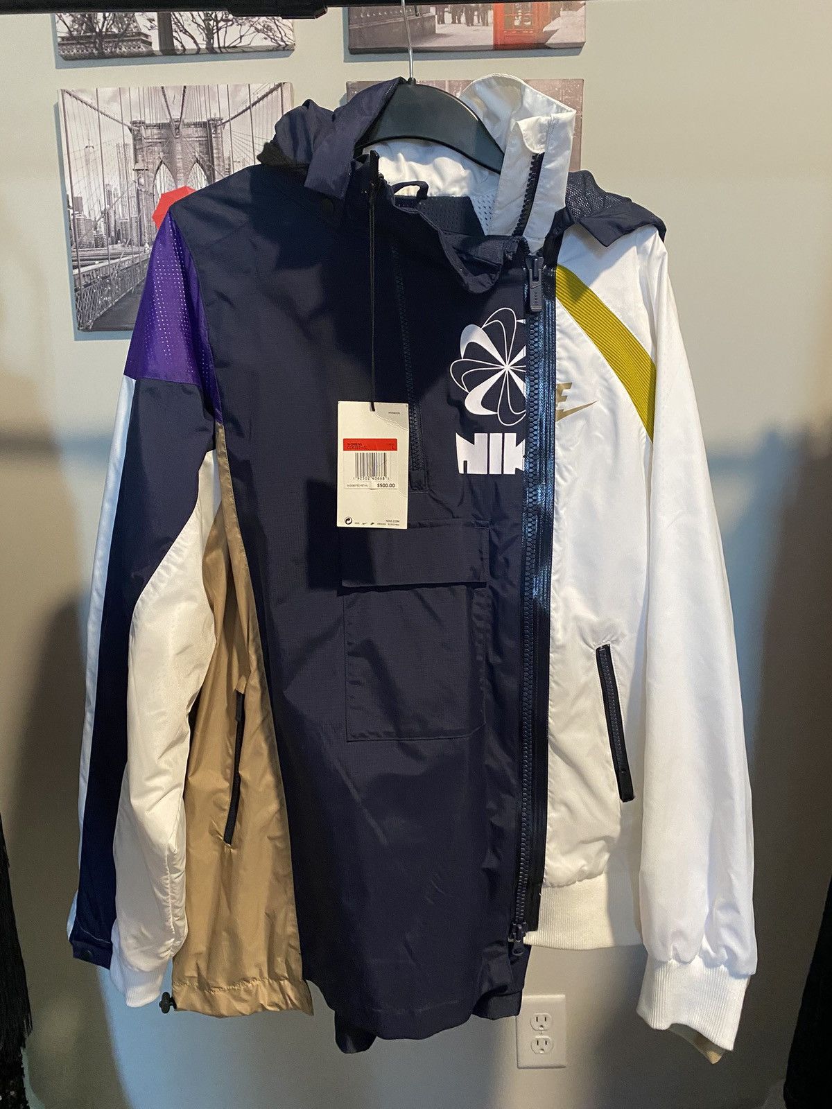 Nike Nike multi-coloured windbreaker jacket Size US L / EU 52-54 / 3 - 1 Thumbnail