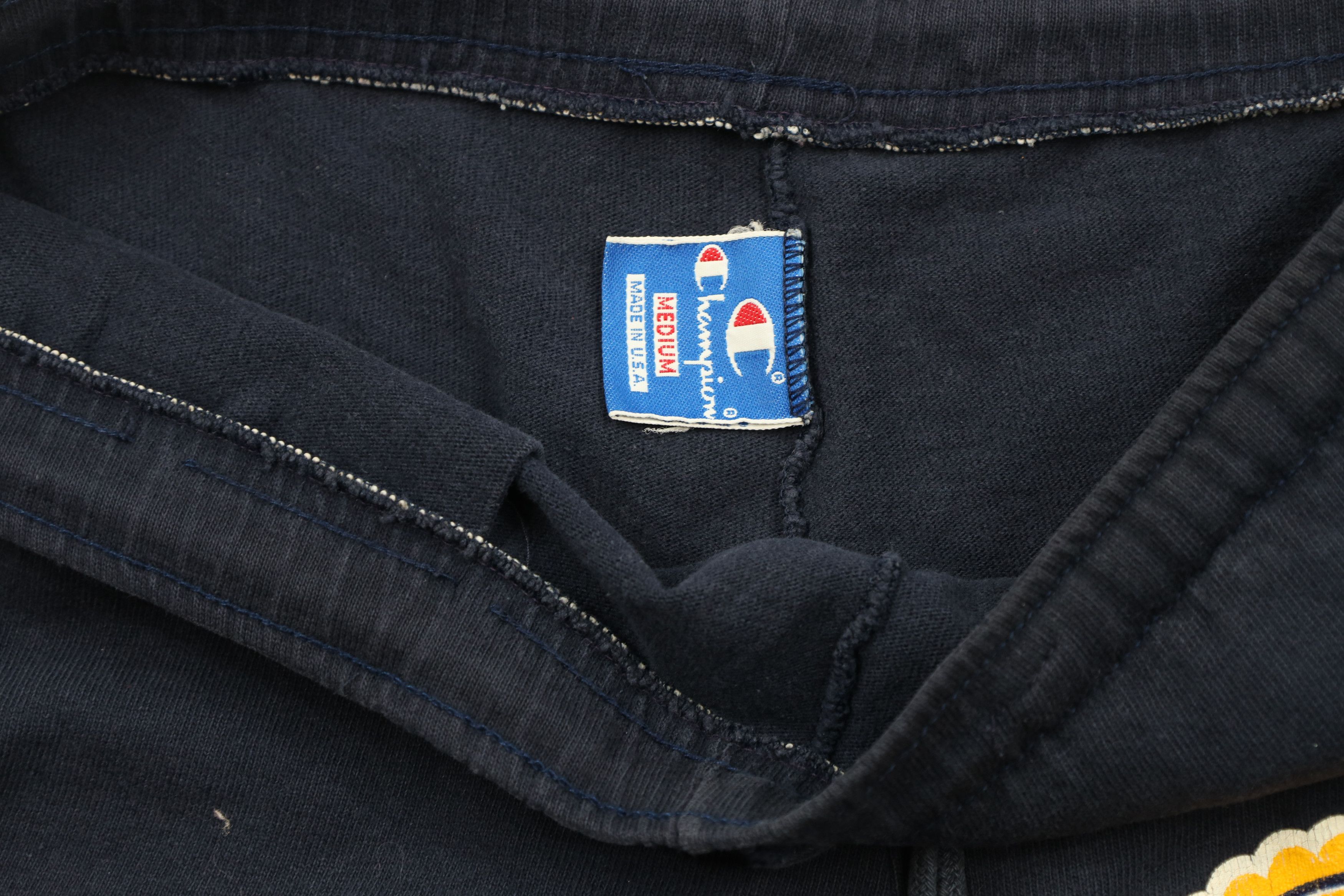 Champion Vintage 90s Champion Knee Notre Dame University Shorts USA Size US 32 / EU 48 - 7 Thumbnail