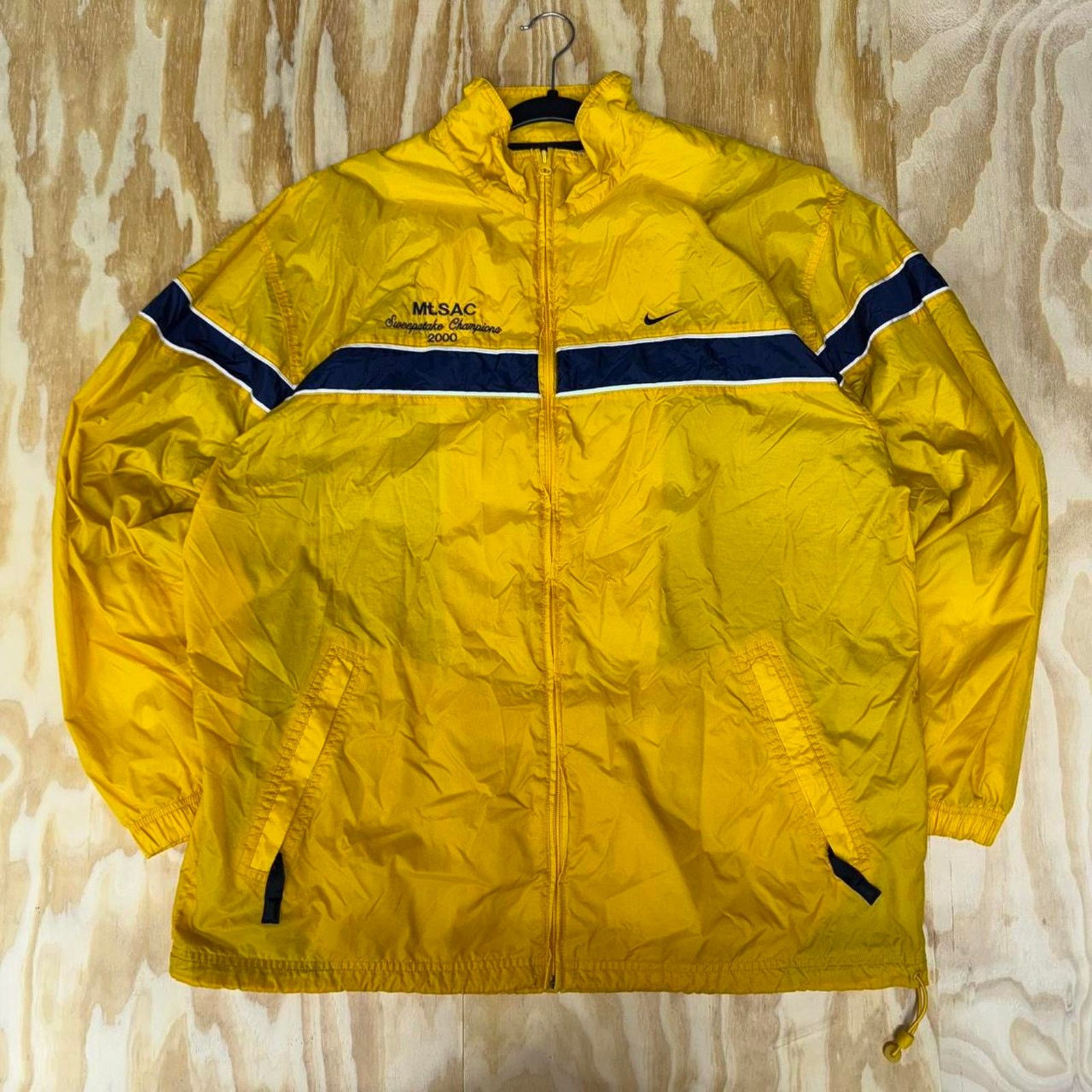 Nike Vintage y2k nike 2000s embroidered mt.sac windbreaker jacket Size US L / EU 52-54 / 3 - 1 Thumbnail