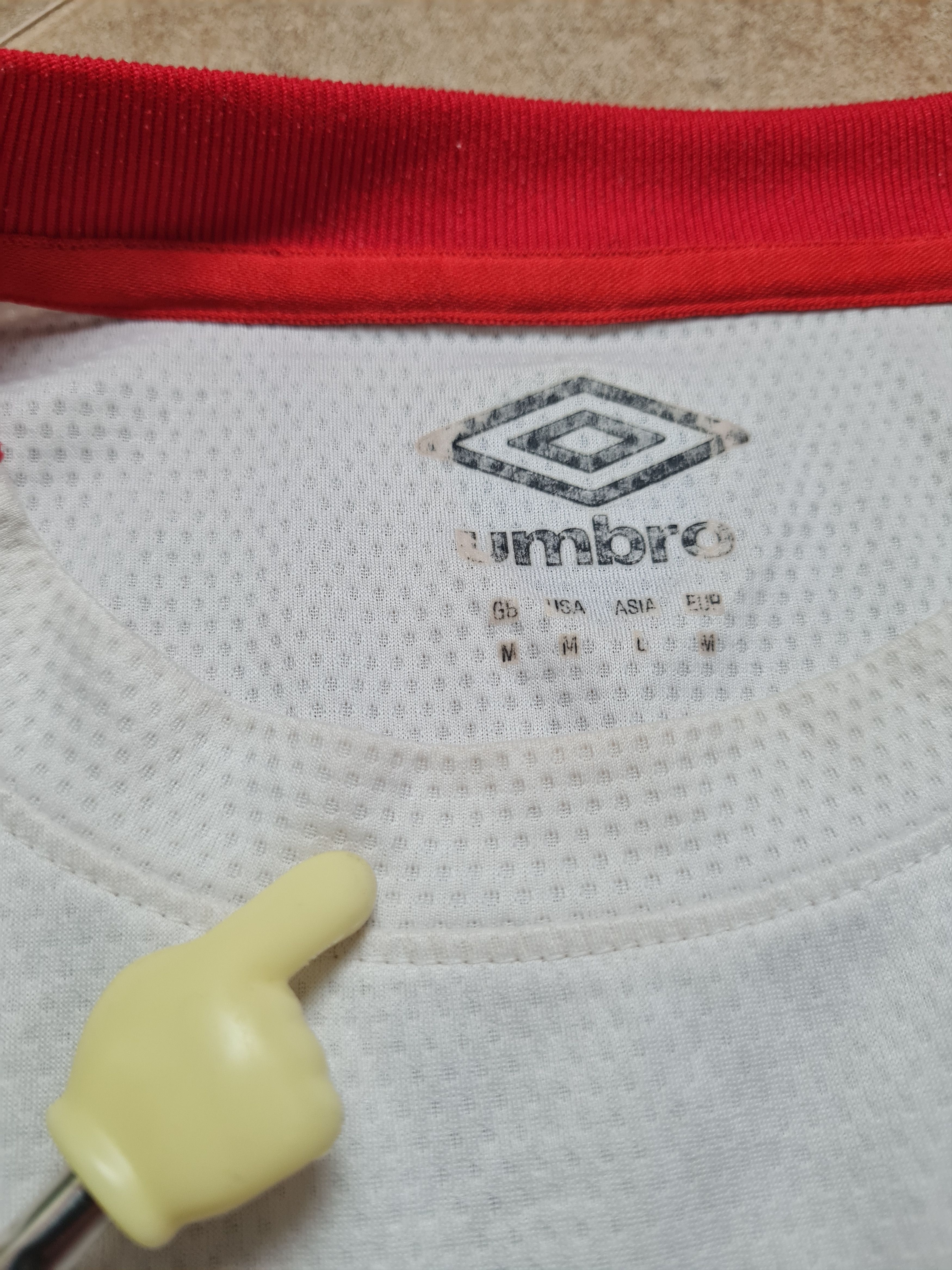 Umbro Football Shirt Peru Home Soccer Jersey 2015-2016 Umbro Size US M / EU 48-50 / 2 - 9 Thumbnail