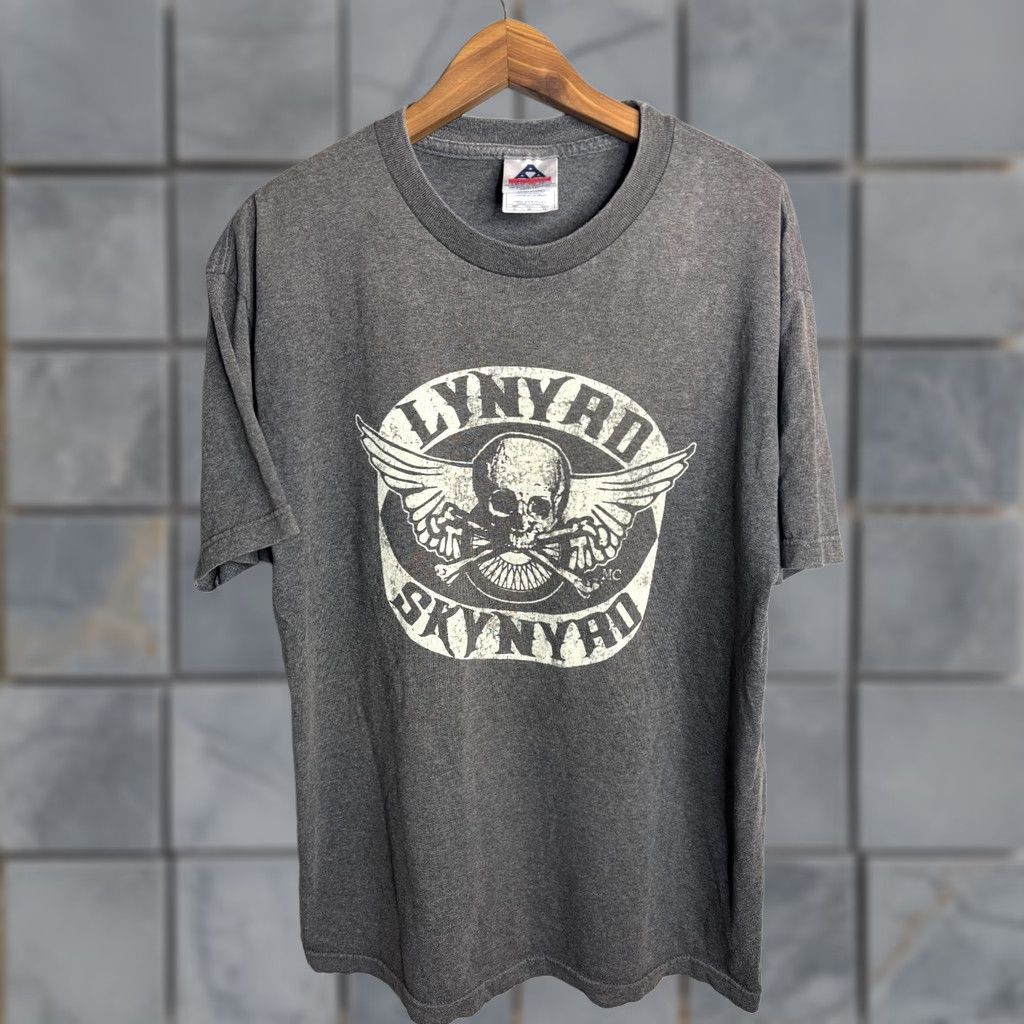 AAA AAA Vintage Y2K Lynyrd Skynyrd Rock Band Crew Neck T-Shirt Mens Size L Gray Size US L / EU 52-54 / 3 - 1 Thumbnail