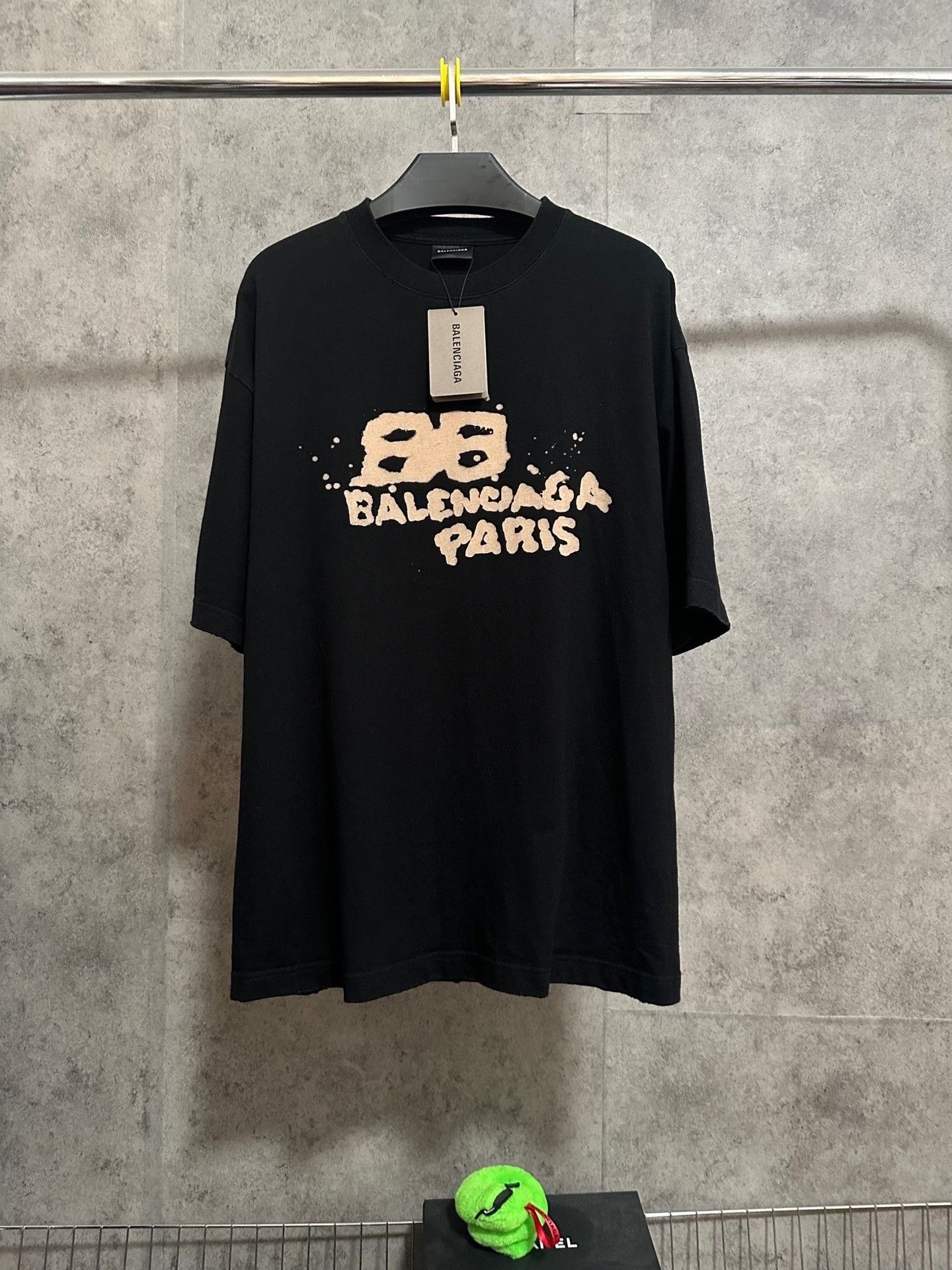 Balenciaga Balenciaga Splatter Print Short Sleeve T-Shirt Size US L / EU 52-54 / 3 - 1 Thumbnail