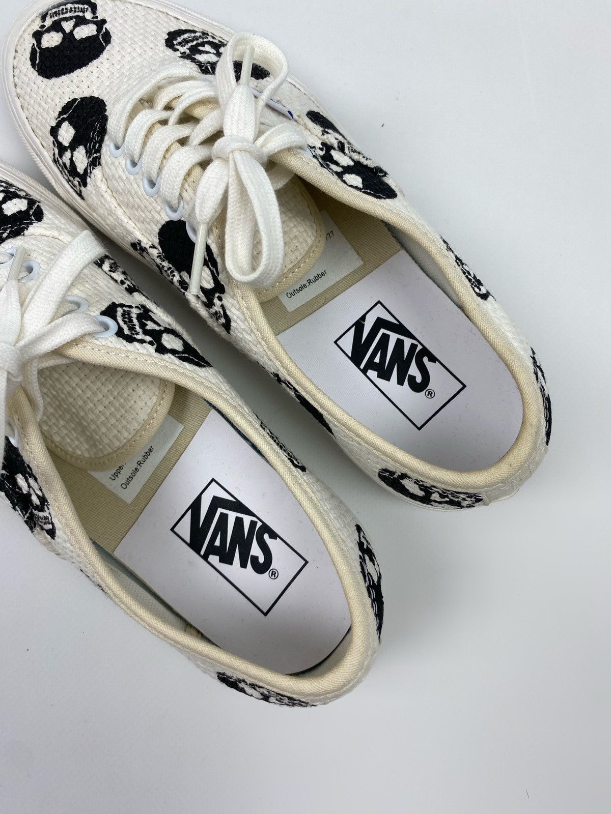 Vans Authentic 44 DX Anaheim Factory Needlepoint/Skulls Size US 7 / EU 40 - 7 Thumbnail