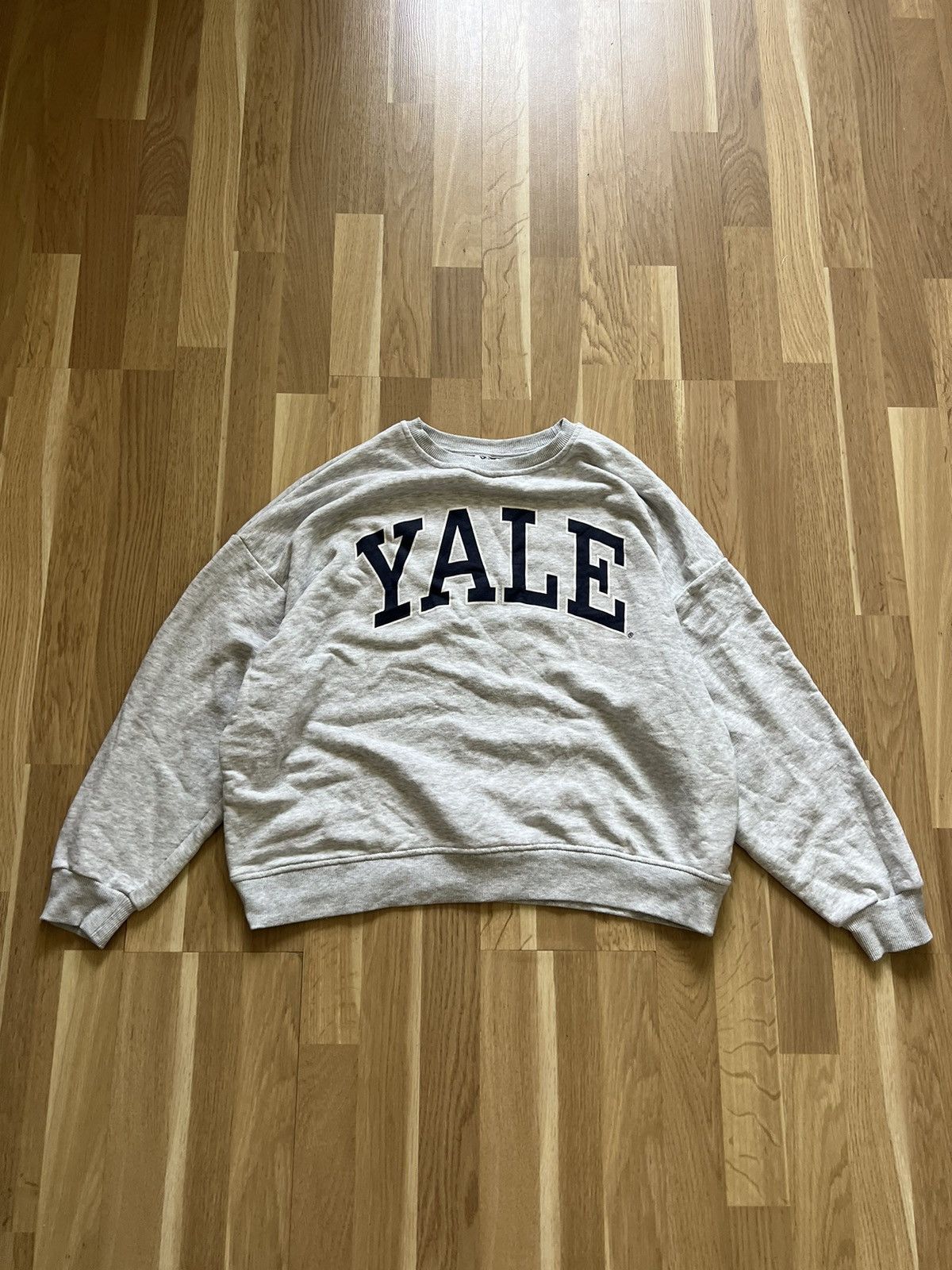 Vintage Vintage Yale University oversized sweatshirt grey 90s Size US M / EU 48-50 / 2 - 1 Thumbnail