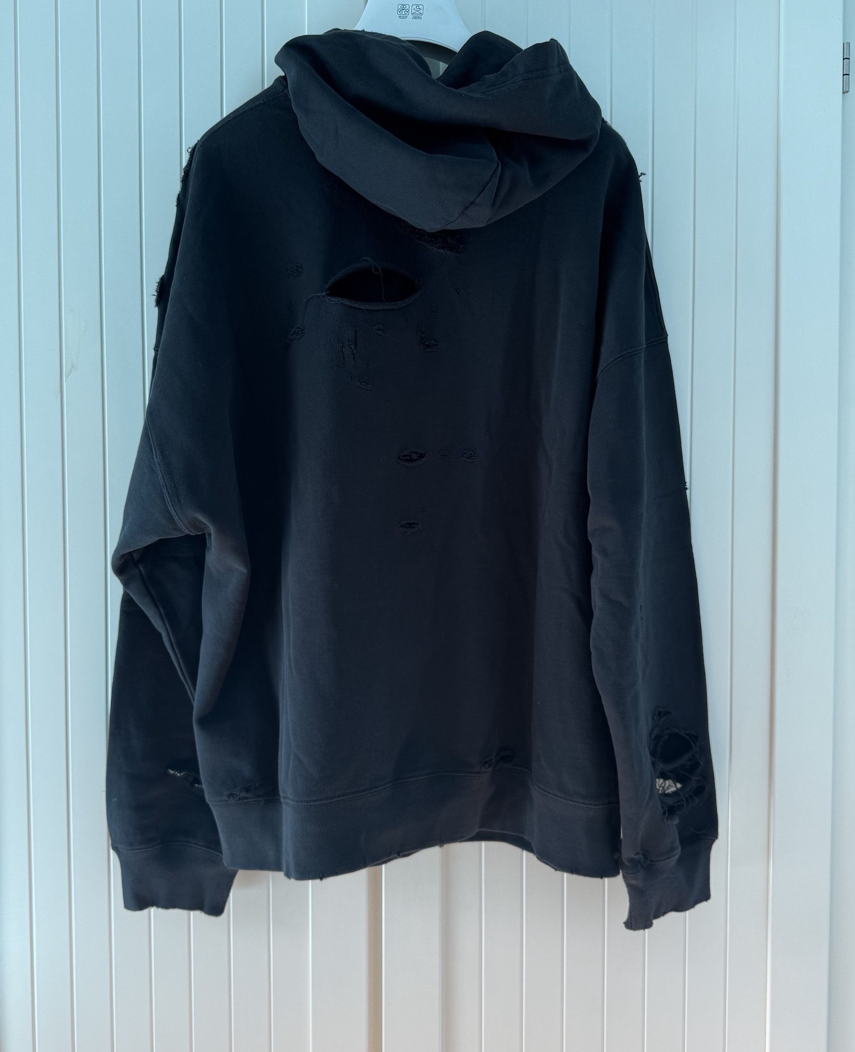 Balenciaga SS'24 Rippedd Hoodie Mirrored Logo Size US S / EU 44-46 / 1 - 2 Thumbnail