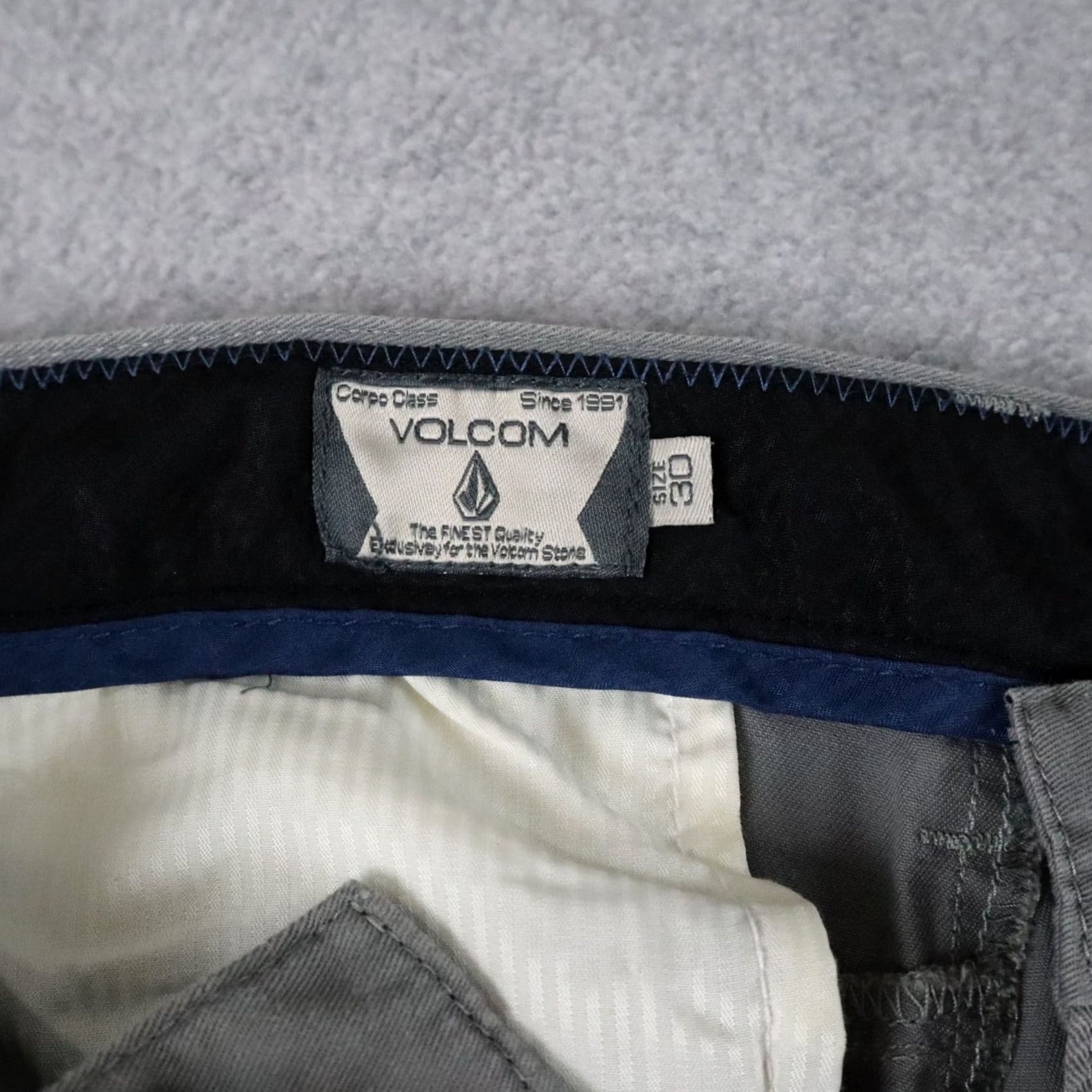 Volcom Volcom Shorts Mens 30 Chino Casual Surfer Skater Flat Front Gray Size US 30 / EU 46 - 5 Thumbnail