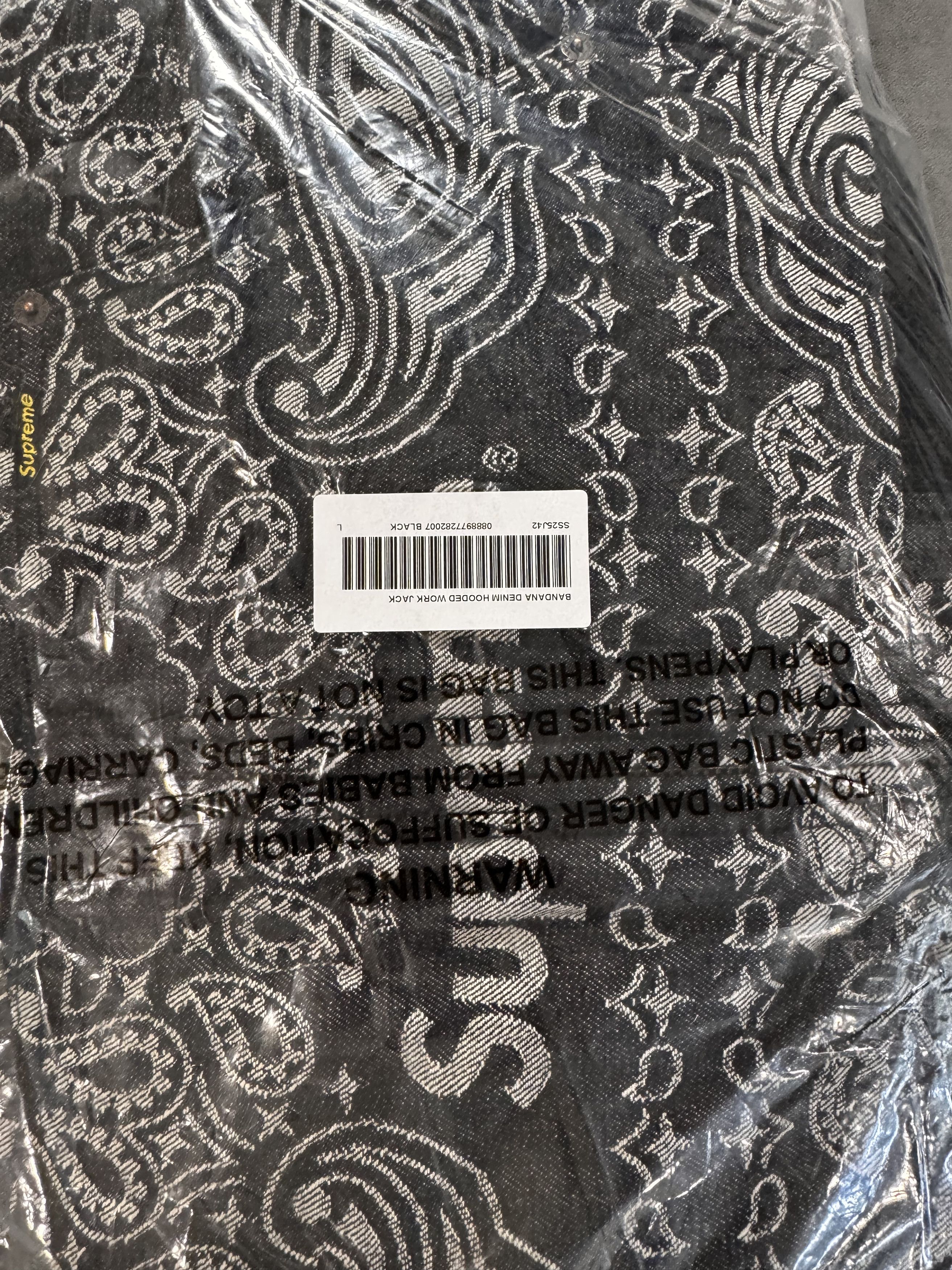 Supreme Supreme Bandana Jacquard Denim Hooded Work Jacket Black Size US L / EU 52-54 / 3 - 19 Thumbnail