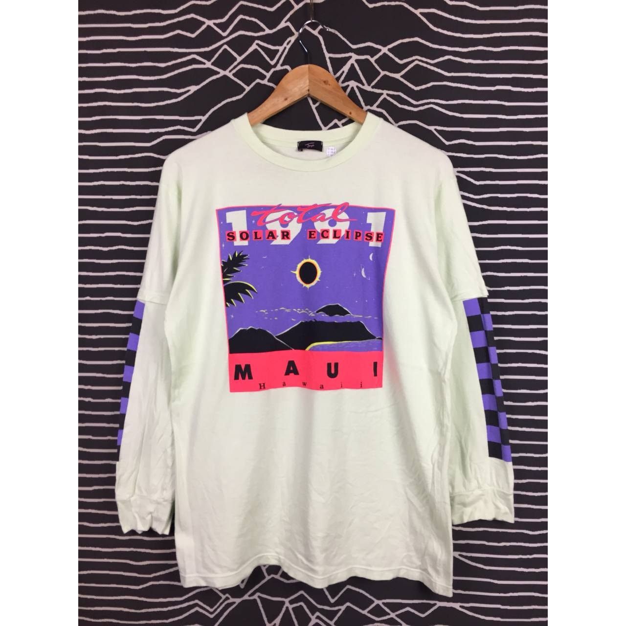 Other Total Solar Eclipse Maui Hawaii Longsleeve Tee Size US M / EU 48-50 / 2 - 1 Thumbnail