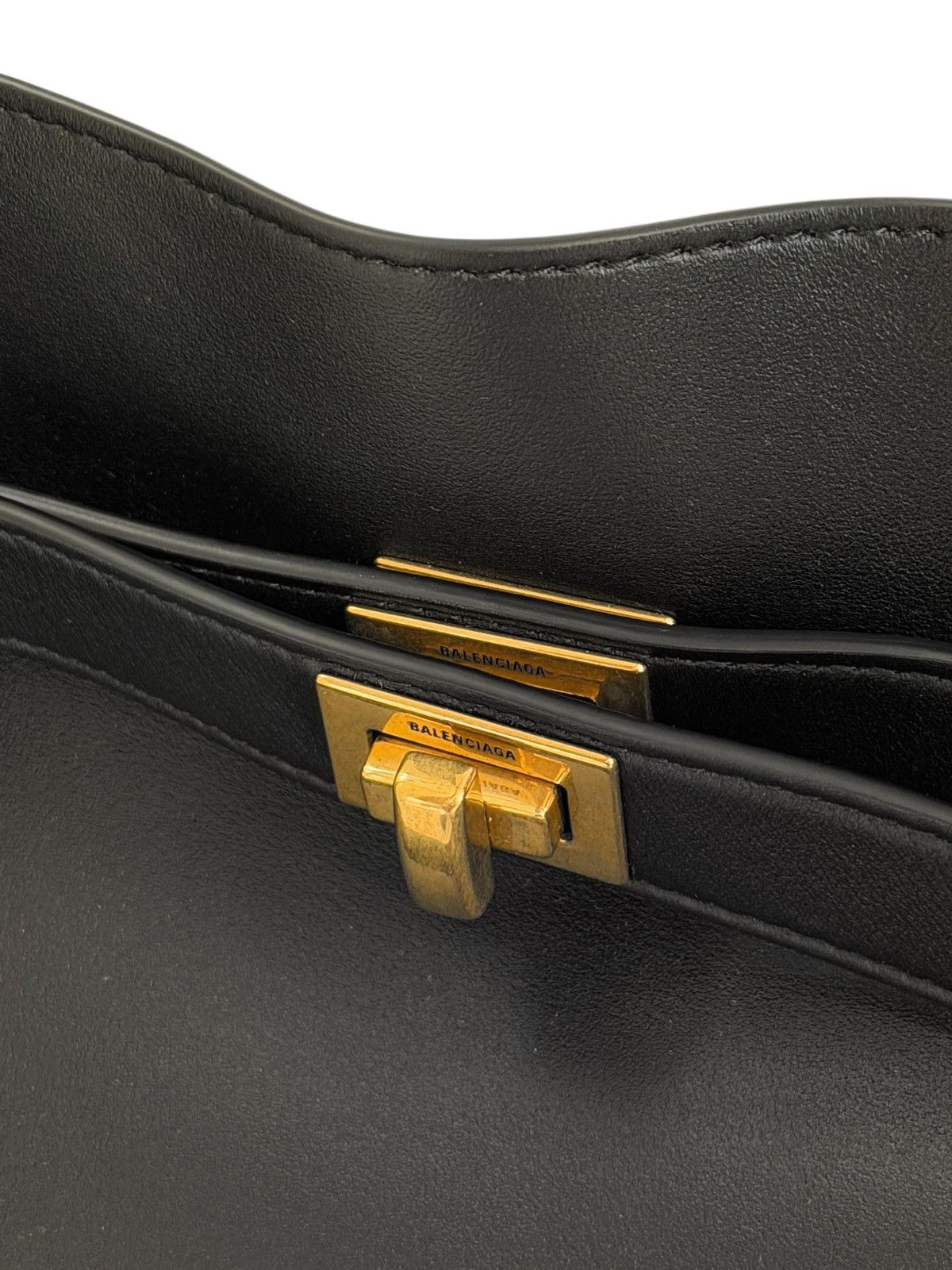 Balenciaga 2024 Runway Bel Air XL Carry All Black Leather Size ONE SIZE - 6 Thumbnail