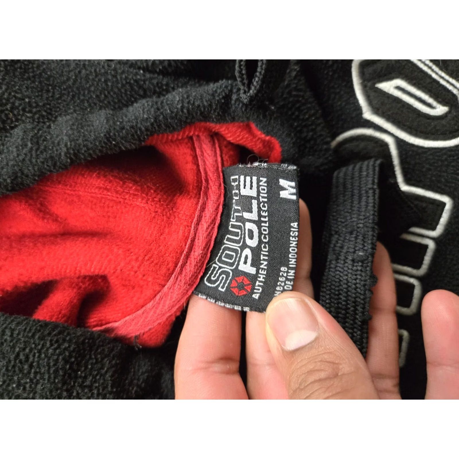 Southpole VINTAGE Southpole Hoodie Mens M Black Fleece Pullover Zip Pocket Logo Hip Hop Baggy Fit Sweatshirt Y2K Size US M / EU 48-50 / 2 - 5 Thumbnail