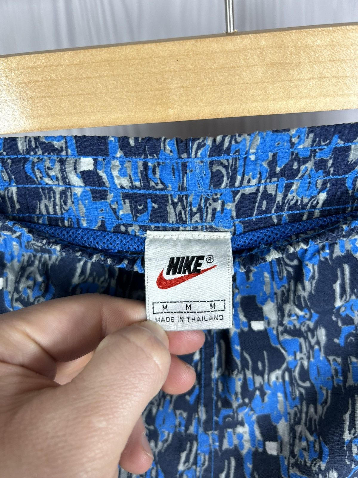 Nike Nike Vintage 90s Blue Pattern Logo Shorts Size M Size US 32 / EU 48 - 8 Thumbnail