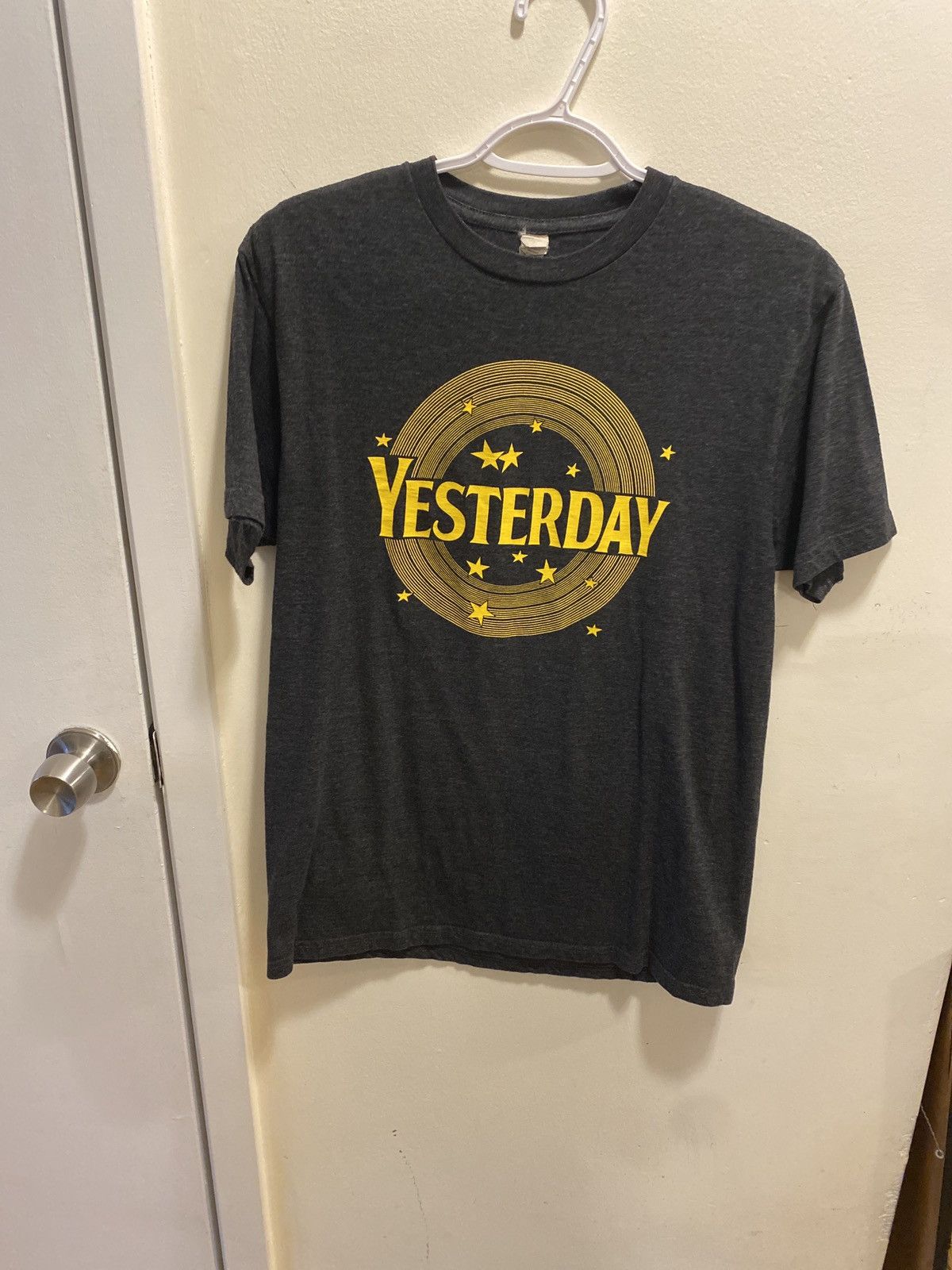 Band Tees Yesterday T-shirt Size US M / EU 48-50 / 2 - 1 Thumbnail