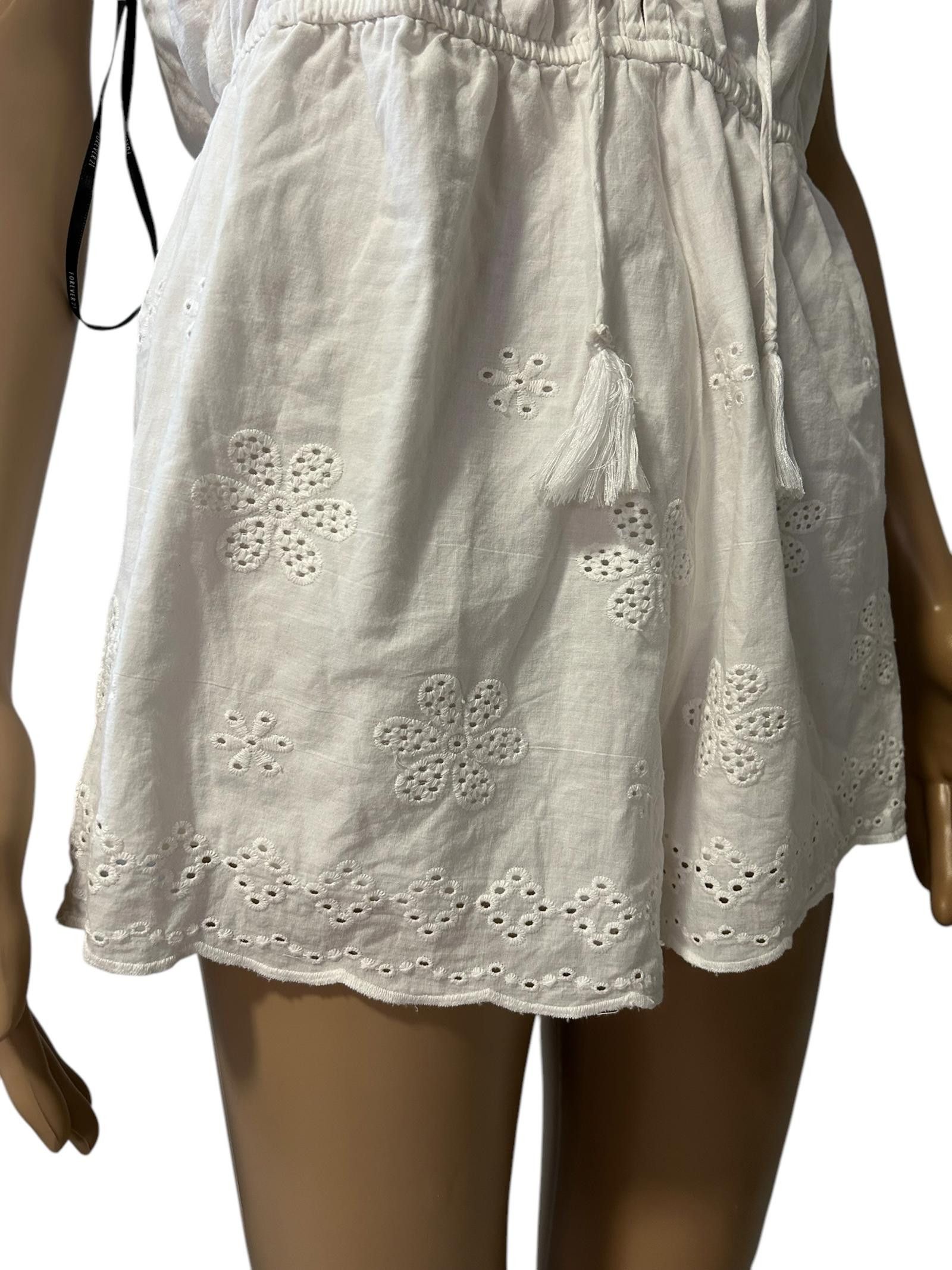 Forever 21 Chic White Lace-Up Halter Romper Size 32" / US 10 / IT 46 - 3 Thumbnail