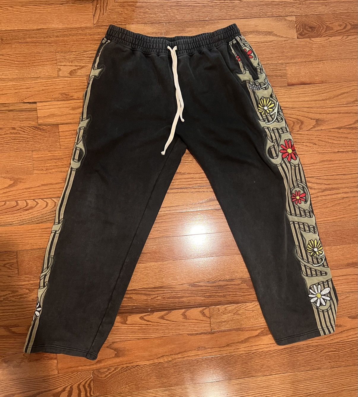 Vale Vale Forever Garden Sweatpants Size US 36 / EU 52 - 1 Thumbnail