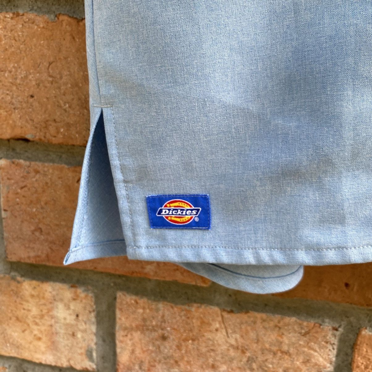 Dickies FOLK Dickles Light Blue V-Neck Scrub Top – Dickies Workwear Size S / US 4 / IT 40 - 16 Thumbnail