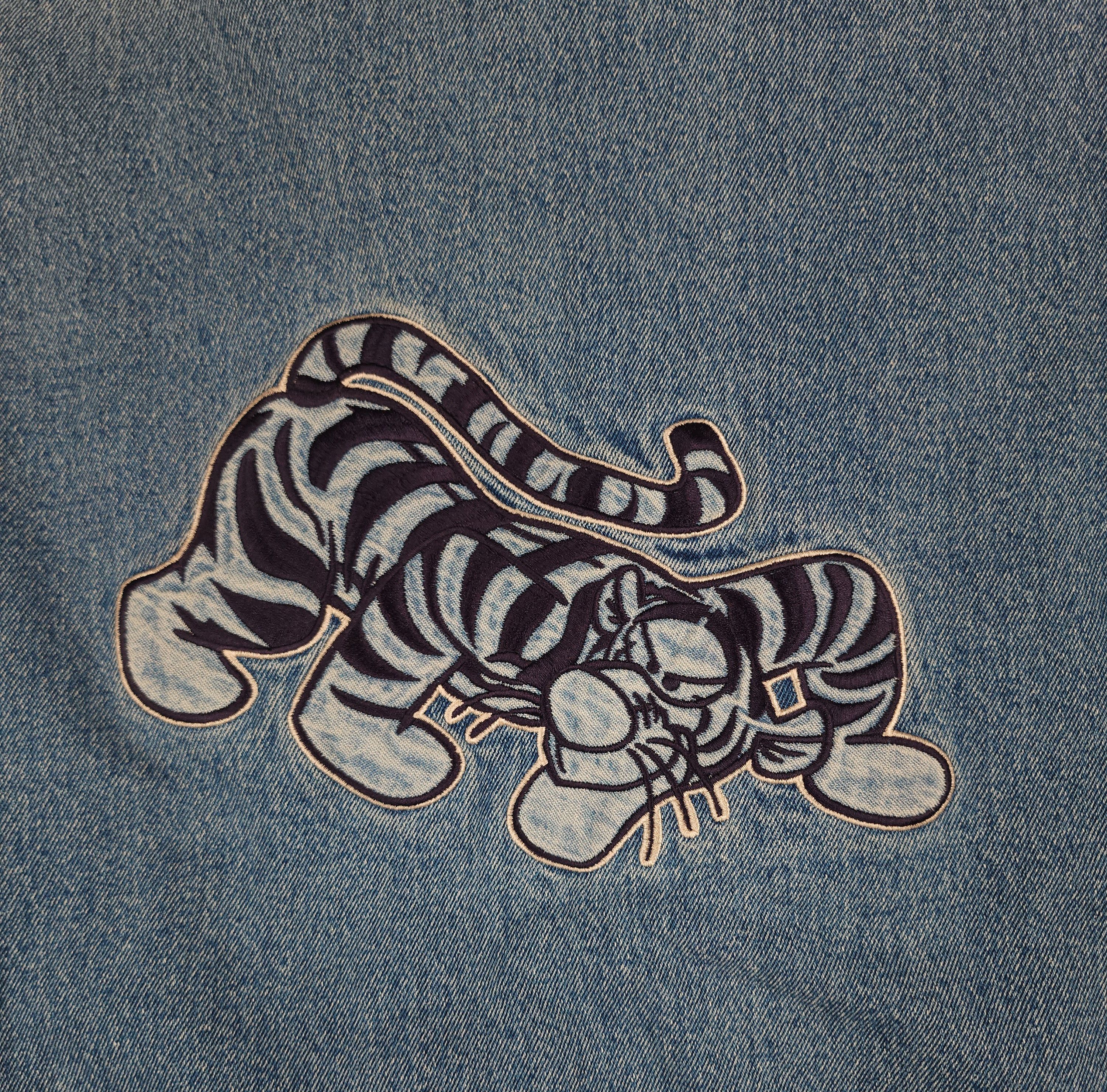 Disney Vintage Disney Tigger denim jacket Size M Size US M / EU 48-50 / 2 - 7 Thumbnail