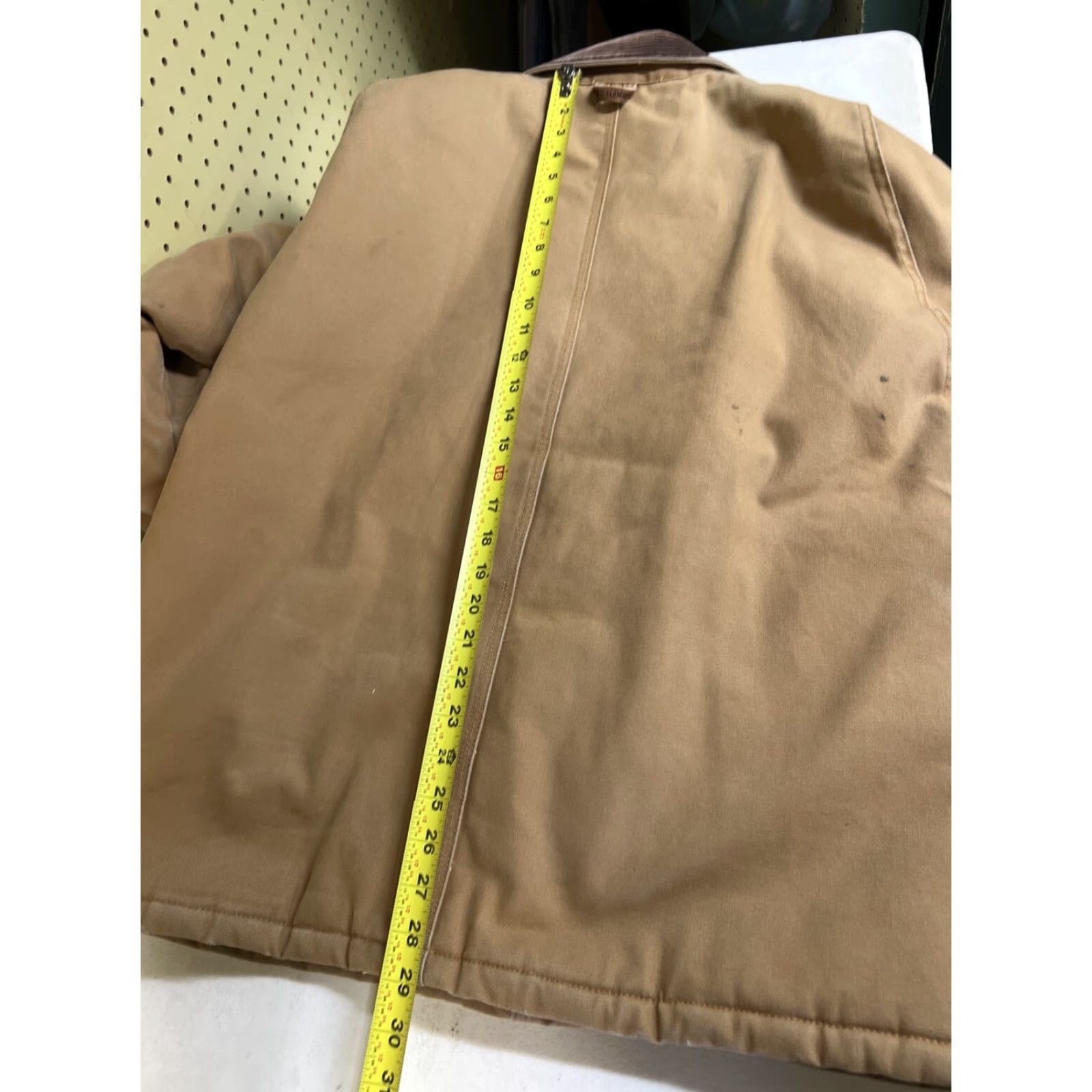 Vintage VINTAGE C.E. Schmidt Work Jacket Brown Tan Cotton Canvas Zip L 90s Mens Regular Short Brown Lining Polyester Quilted Distressed Logo Coat/Jacket Size US L / EU 52-54 / 3 - 7 Thumbnail