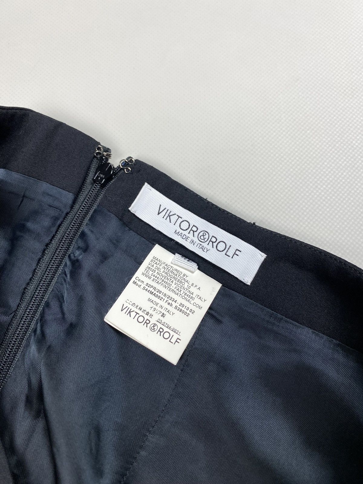Viktor & Rolf Viktor & Rolf ladies wool pencil skirt size 42 / Xl Size 28" / US 6 / IT 42 - 11 Thumbnail