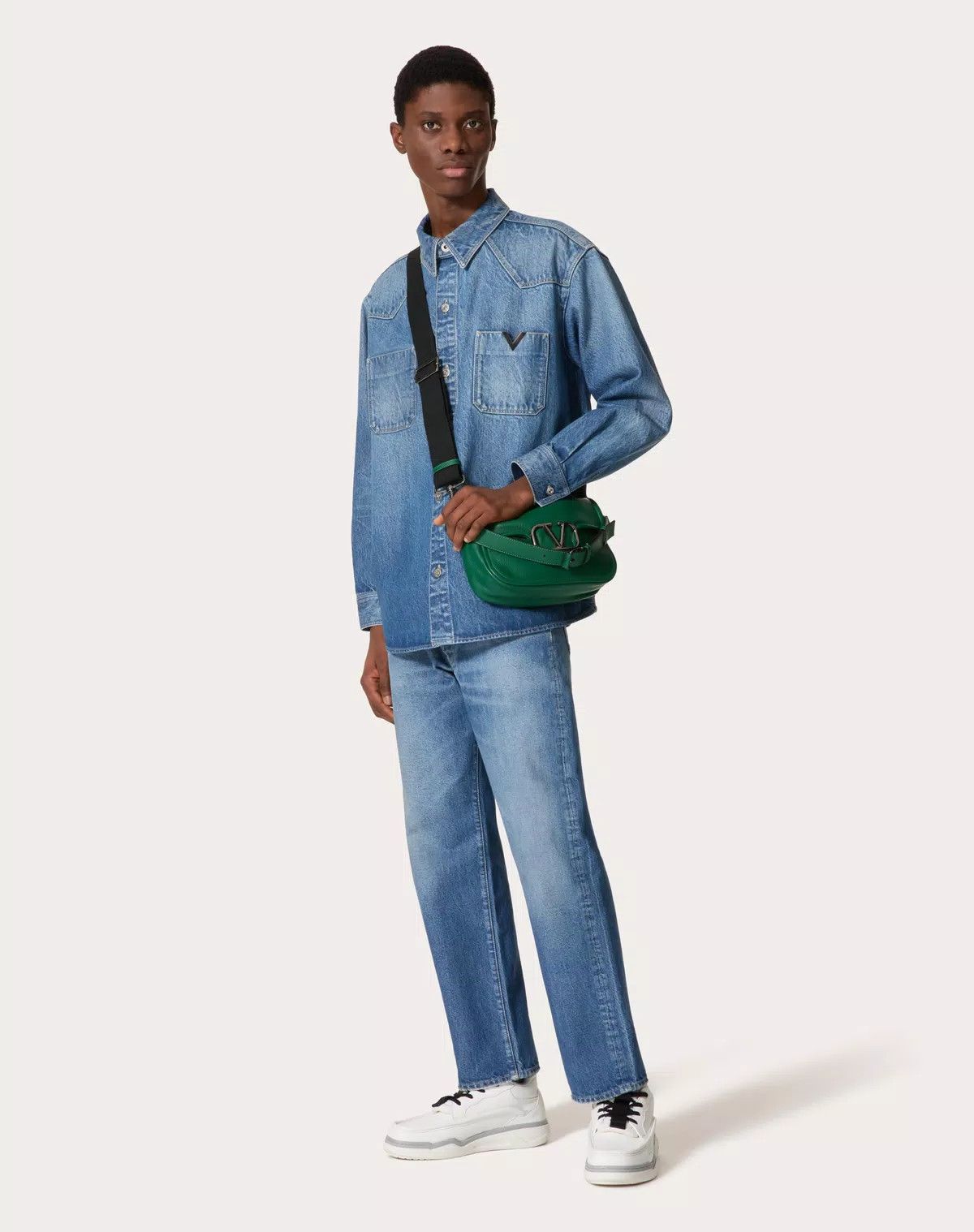 Valentino oc11z0725 Denim Shirt With Metallic V Detail in Medium Blue Size US M / EU 48-50 / 2 - 3 Thumbnail