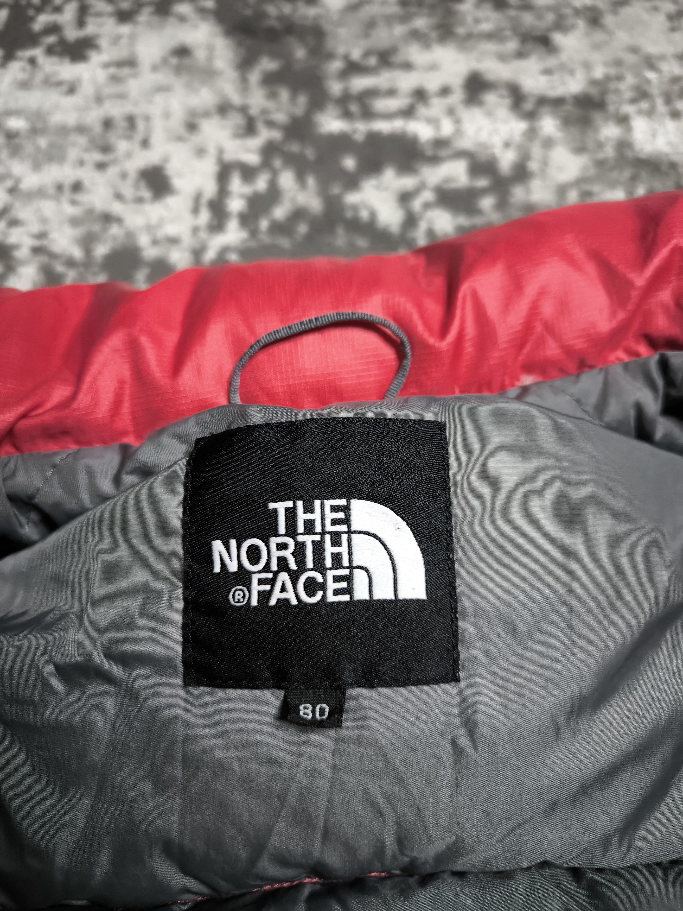 The North Face Women's (S) The North Face Retro Nuptse 700 Down Jacket Size S / US 4 / IT 40 - 9 Thumbnail
