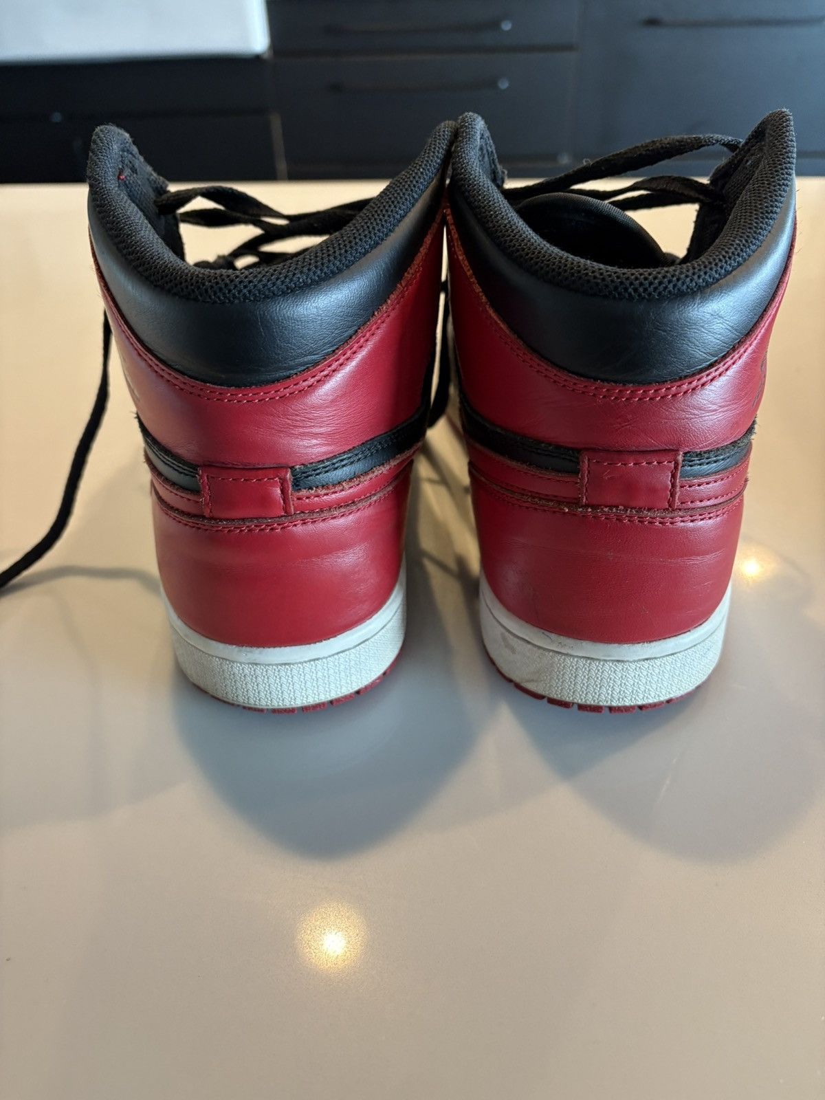 Nike Air Jordan 1 Retro OG Bred Size US 10 / EU 43 - 5 Thumbnail