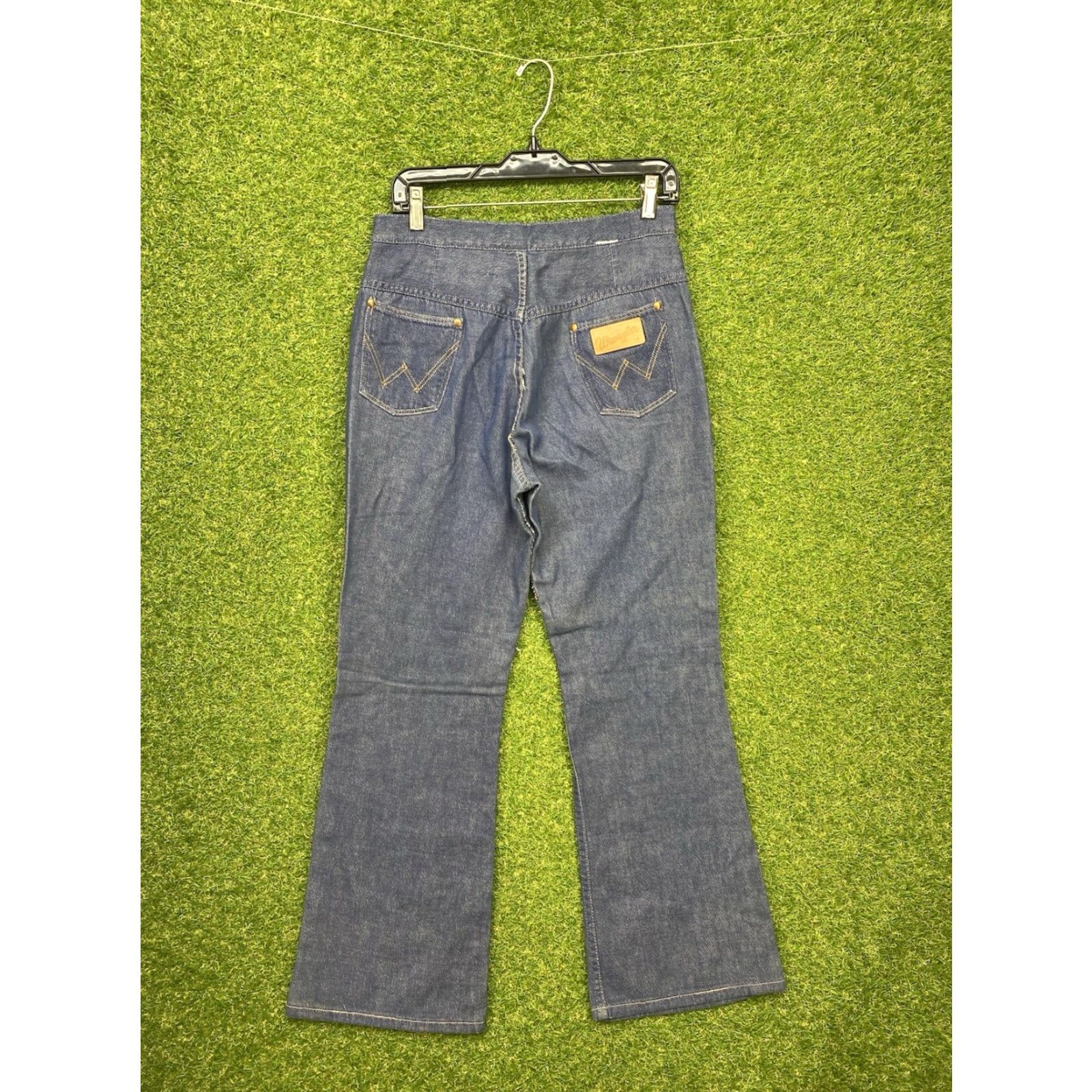 Wrangler VINTAGE Wrangler Low Rise Bell Bottom Patch Pocket Flare Jeans 28x30 70s Blue Cotton Jeans Mens Size 36" / US 14 / IT 50 - 2 Thumbnail