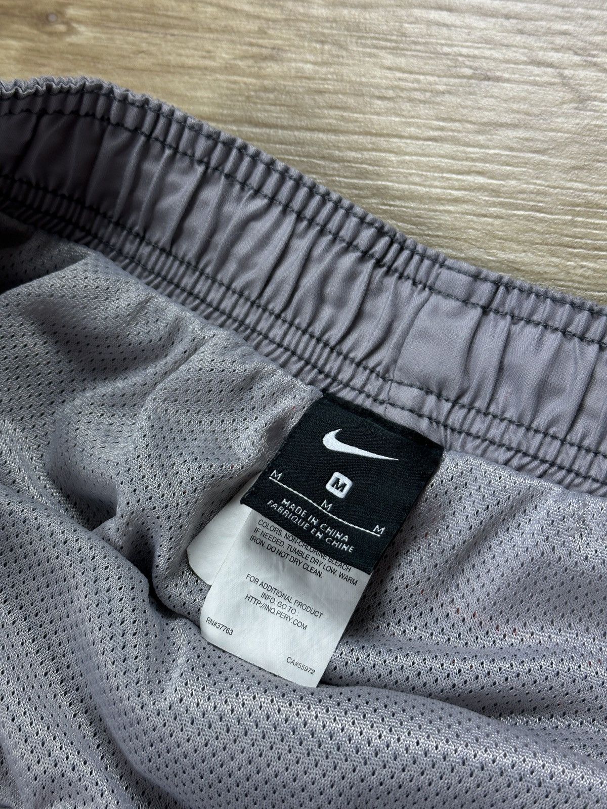 Nike × Vintage Vintage Y2K Nike Swoosh Logo Shorts Size US 32 / EU 48 - 7 Thumbnail