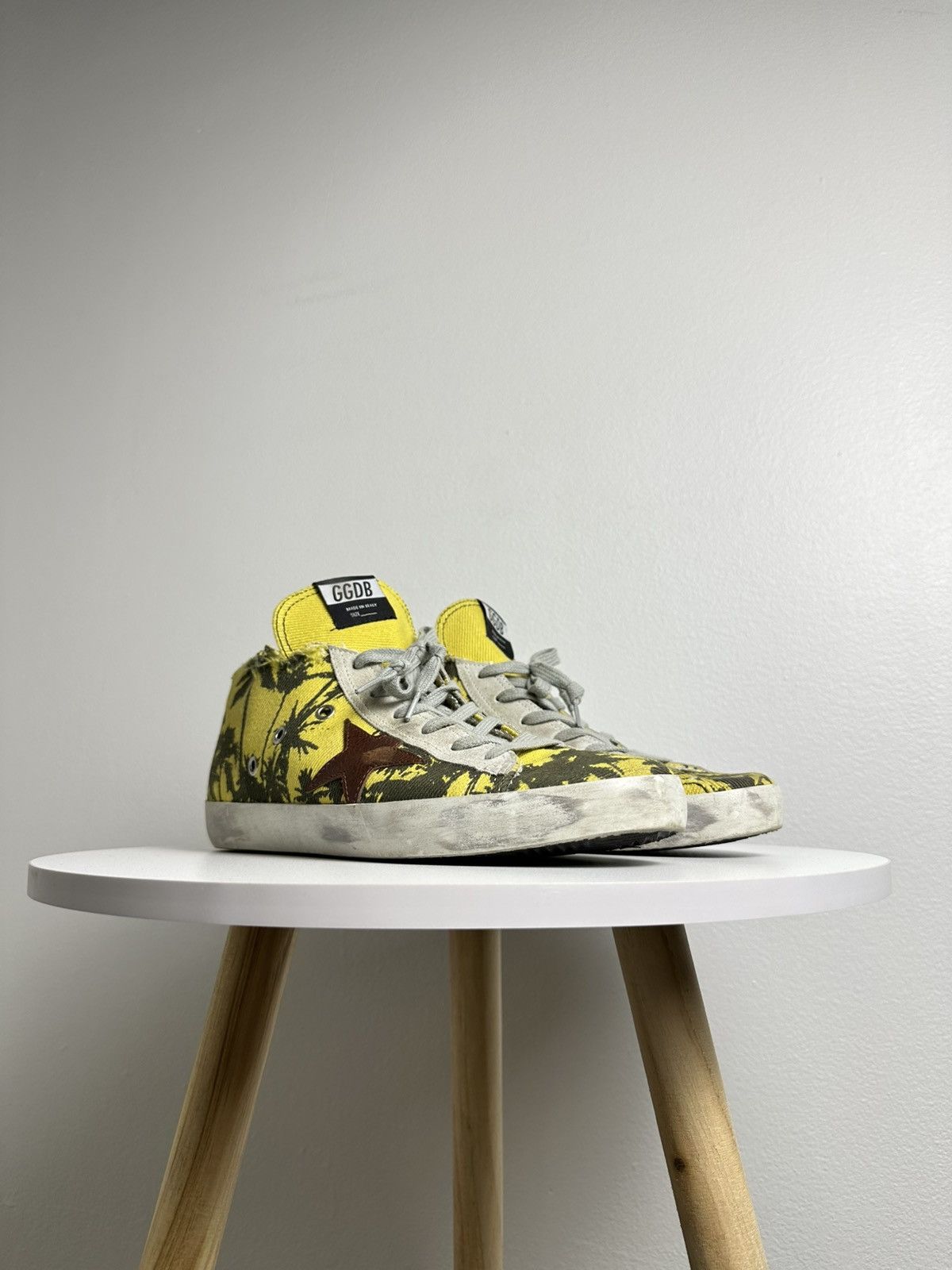 Golden Goose Golden Goose Francy Distressed Palm Tree Sneakers Size US 7 / EU 40 - 2 Thumbnail