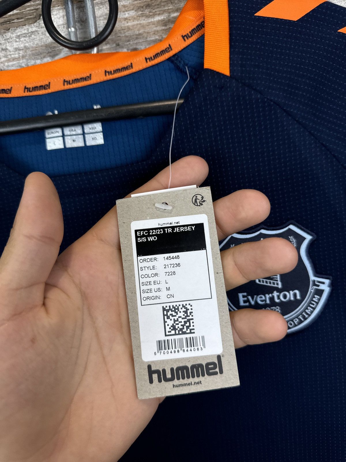 Hummel Mens Hummel Everton FC T-shirt soccer jersey home away Size US L / EU 52-54 / 3 - 6 Thumbnail