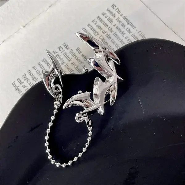 Other Punk Darts Shape Chain Tassel Clip Stud Earrings Size ONE SIZE - 4 Thumbnail