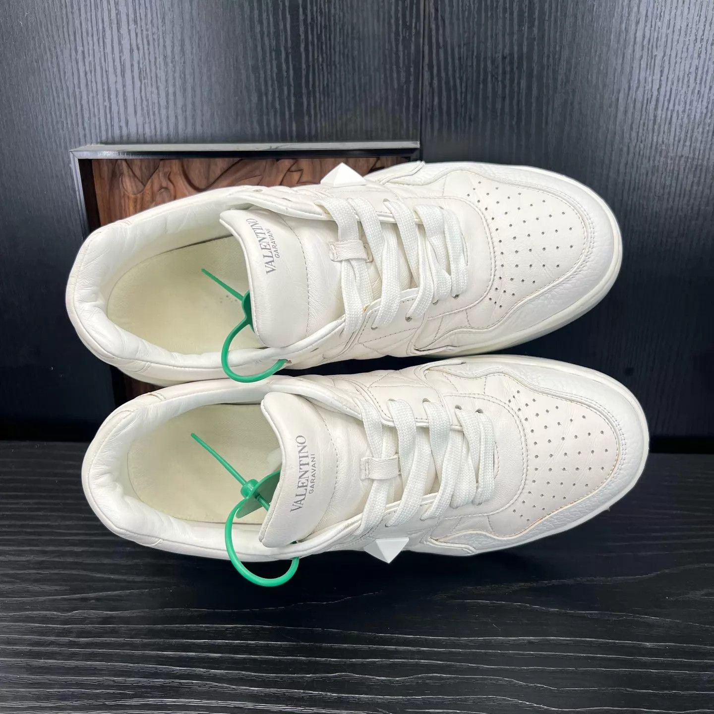 Valentino Valentino One Stud White & Gray 41 Size US 8 / EU 41 - 5 Thumbnail