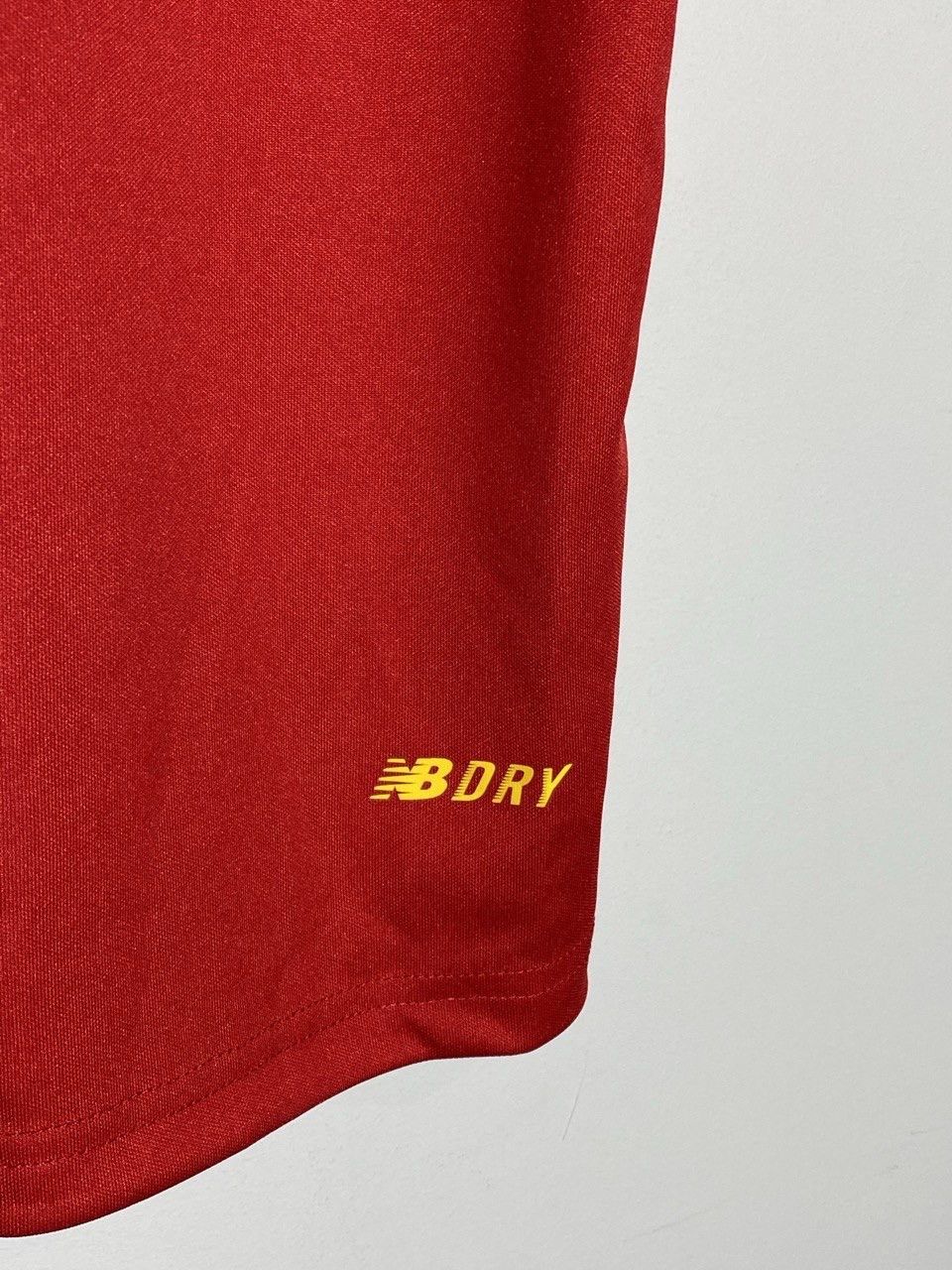 New Balance New Balance Liverpool FC 2019/20 Soccer Jersey Size US XL / EU 56 / 4 - 11 Thumbnail