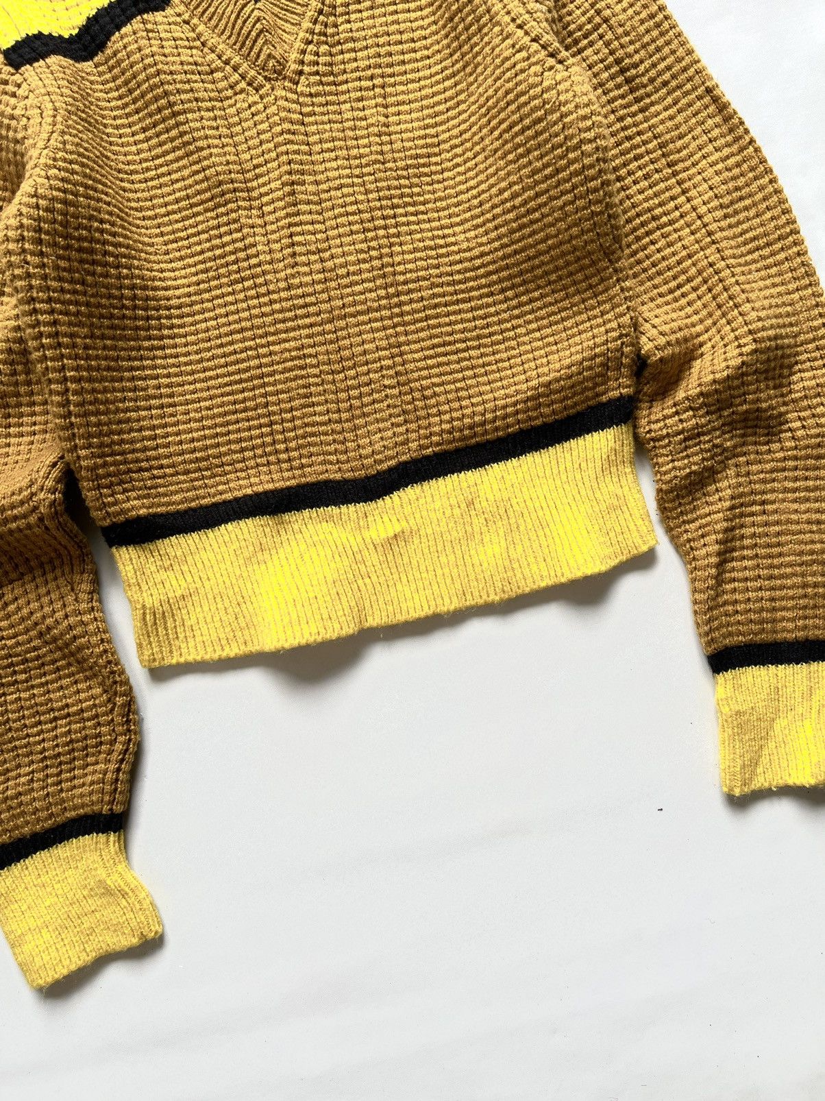 Marni × Uniqlo Marni x uniqlo knitted v-neck long sleeve cropped sweater Size L / US 10 / IT 46 - 3 Thumbnail