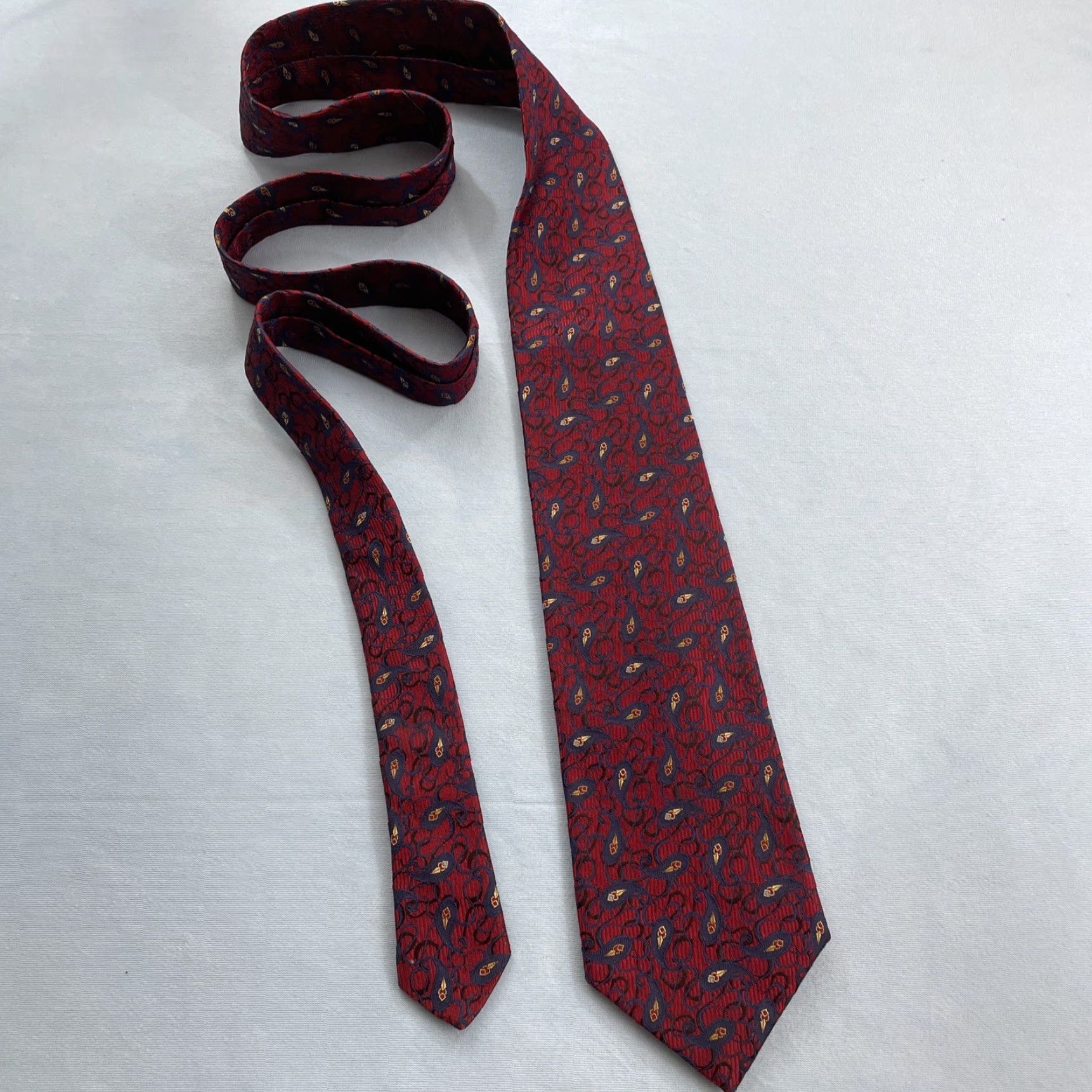 Robert Talbott VINTAGE Robert Talbott Tie Mens 100% Silk Paisley X-Long 4x65 Ruby Red Navy Blue Thick Woven Jacquard Classic Executive Statement Deadstock NWT 9 Size ONE SIZE - 6 Thumbnail