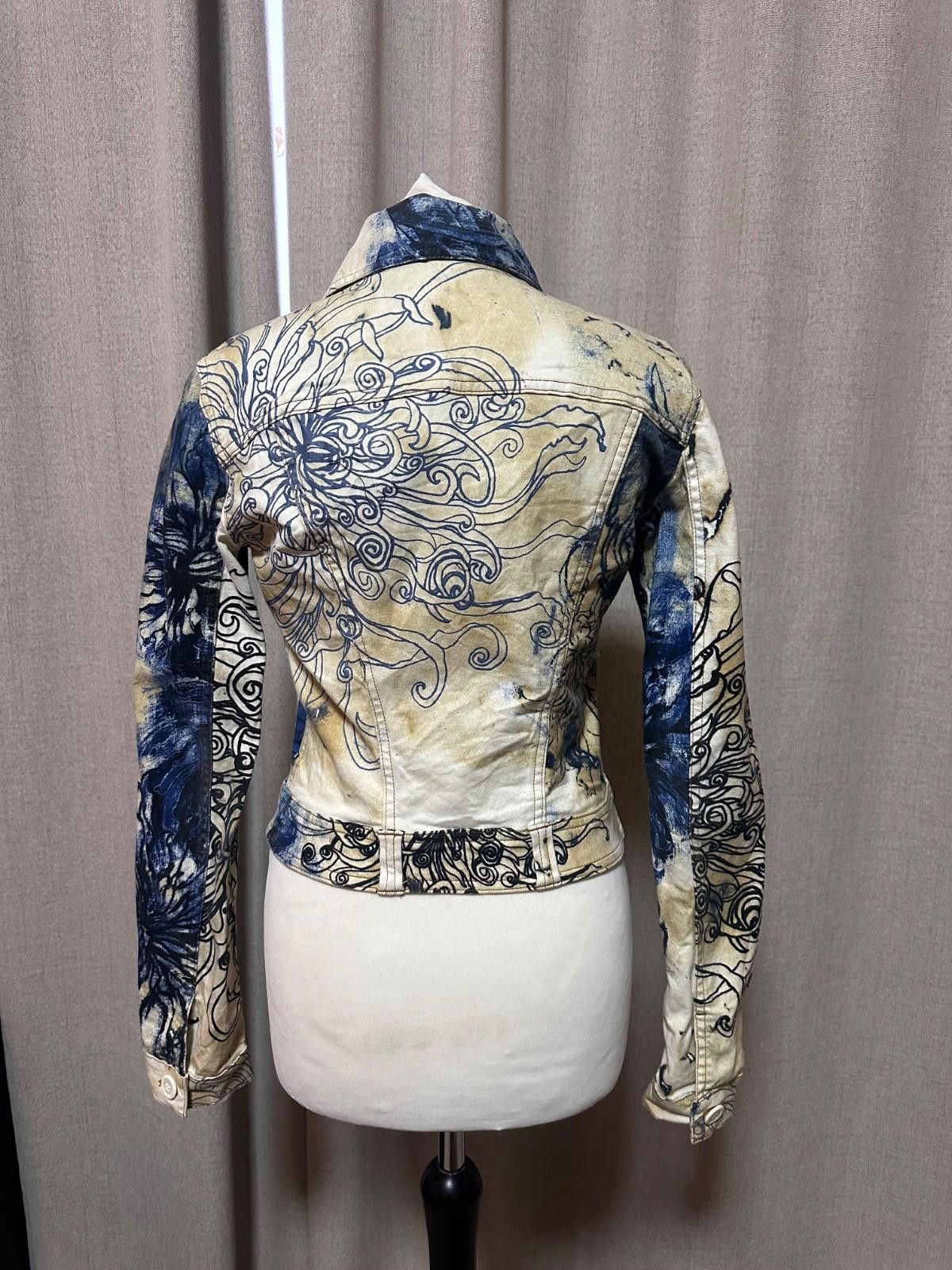 Just Cavalli 2000s Cavalli Chinese Ink Flowers Cropped Beige Jacket Sz XS Size XS / US 0-2 / IT 36-38 - 6 Thumbnail