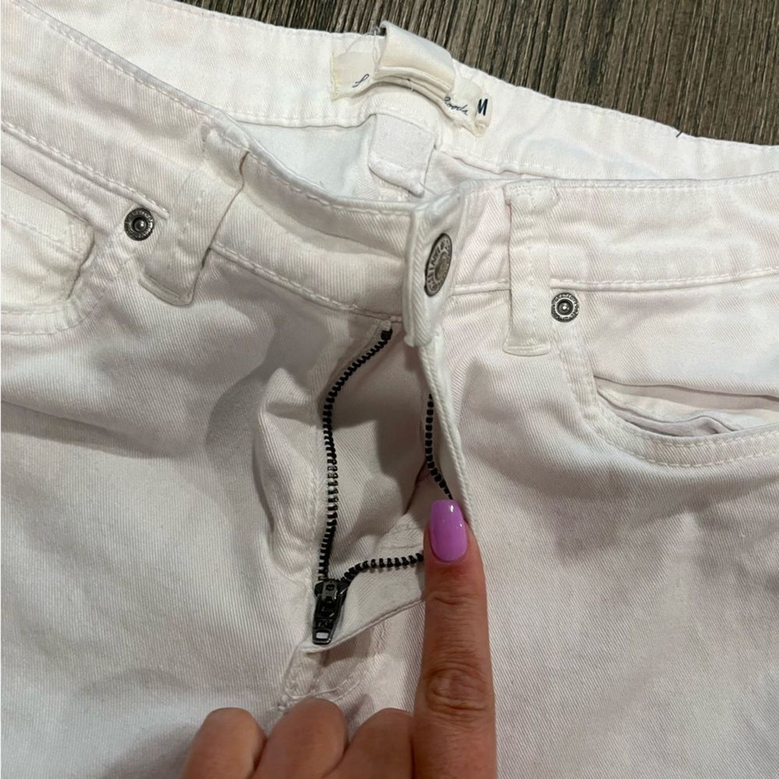 H&M L.O.G.G H&M White Mid-Rise Skinny Jeans Size 8 Size 30" / US 8 / IT 44 - 6 Thumbnail